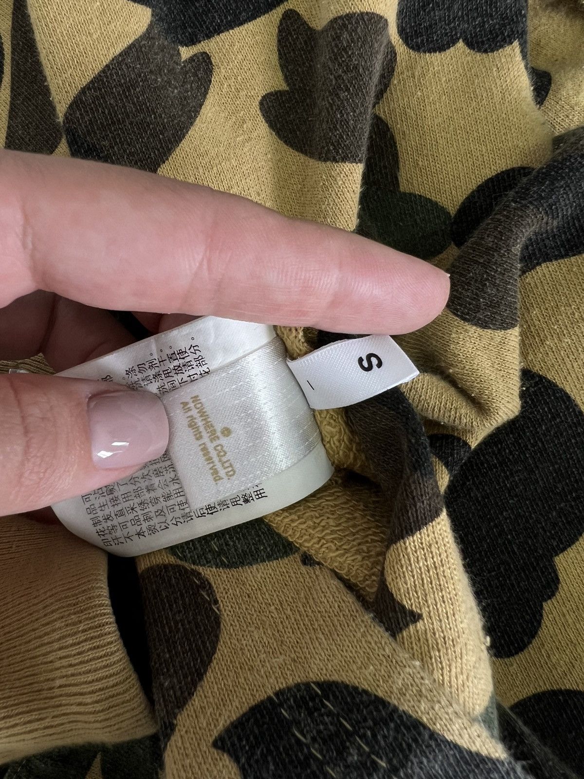Bape Reversible camouflage with black Bape Shark print hoodie Size US S / EU 44-46 / 1 - 17 Thumbnail