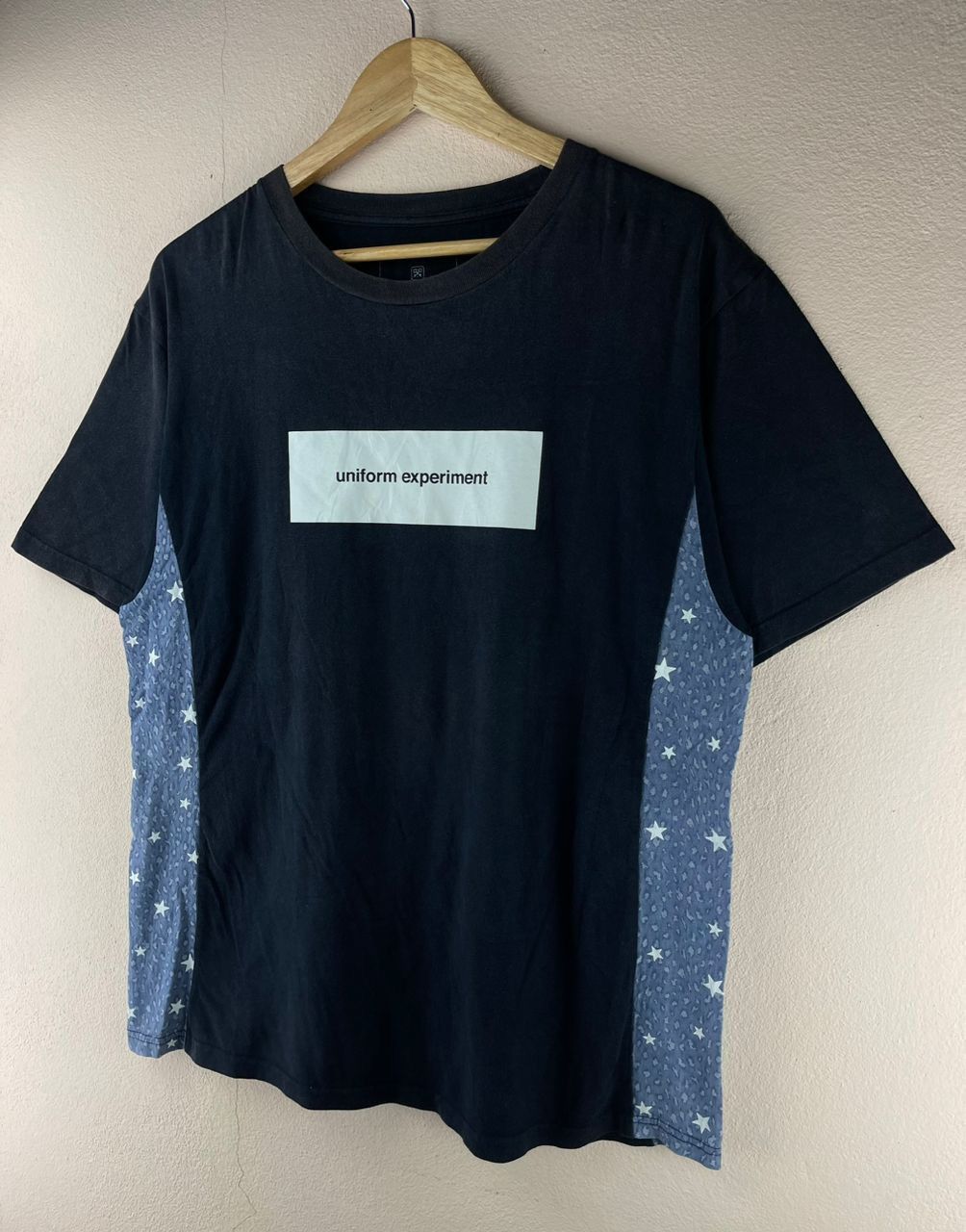Japanese Brand × uniform experiment Sophnet x Uniform Experiment Spell Out Logo Tee Size US XL / EU 56 / 4 - 3 Thumbnail