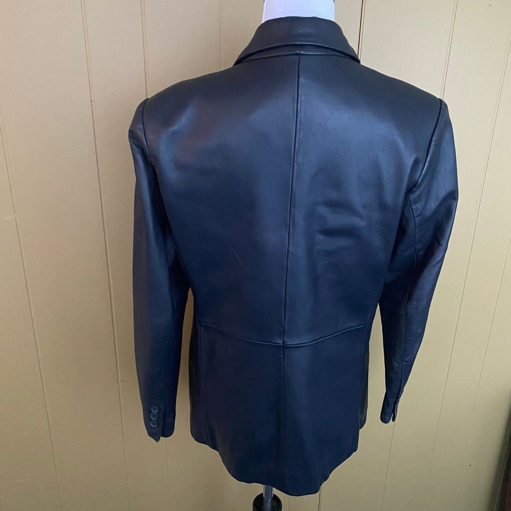 Preston & York Preston & York women M 3 button black leather jacket w/pink Size M / US 6-8 / IT 42-44 - 4 Thumbnail