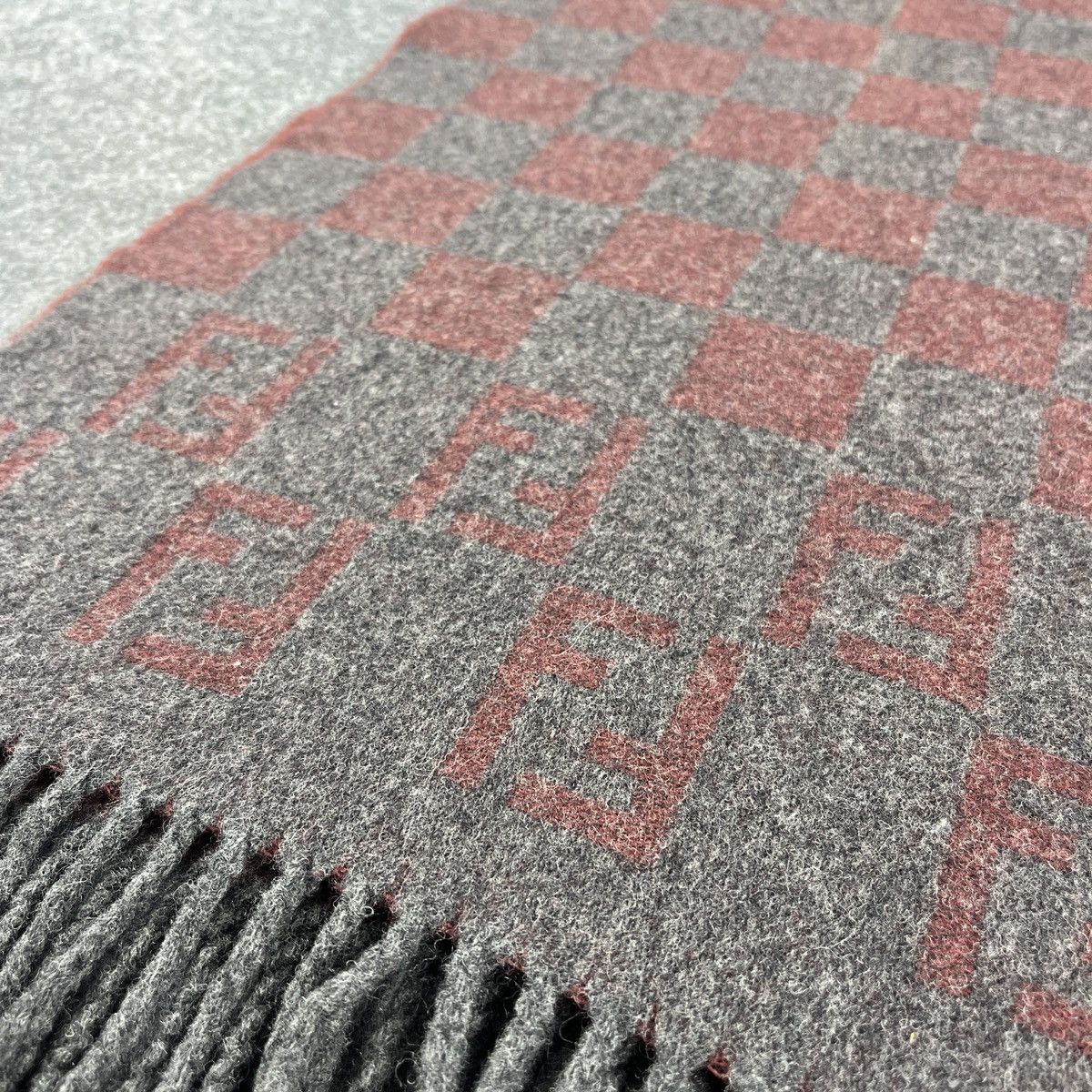 Other Tag Missing Fendi Scarf / Muffler / Neckwear T1384 Size ONE SIZE - 7 Thumbnail