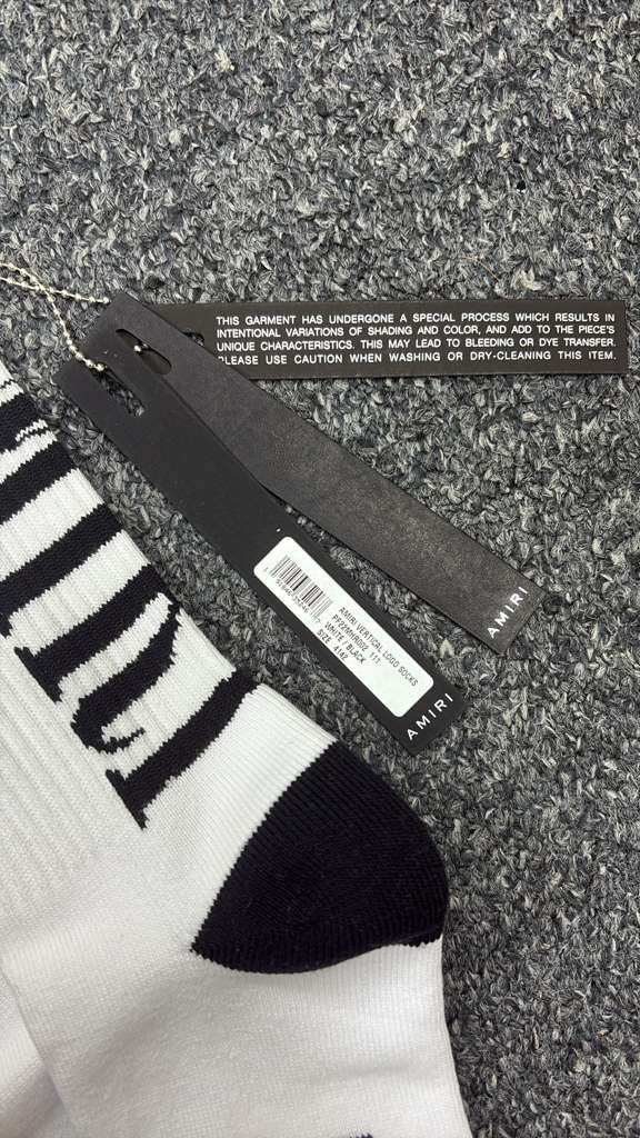 Amiri Amiri Vertical Logo Socks in White/Black Size 42 - 3 Thumbnail