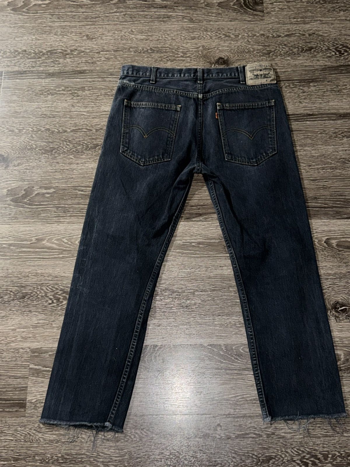 Levi's Levi’s black big E orange tab denim jeans Size US 33 - 2 Thumbnail