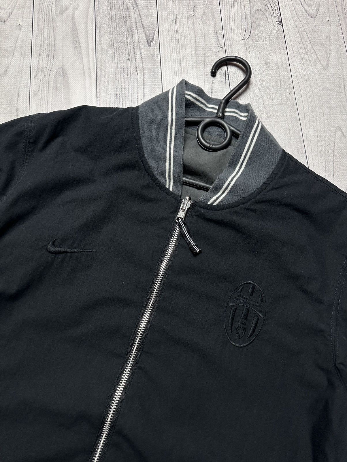 Vintage Vintage Nike Juventus soccer bomber reversible size S Size US S / EU 44-46 / 1 - 2 Thumbnail