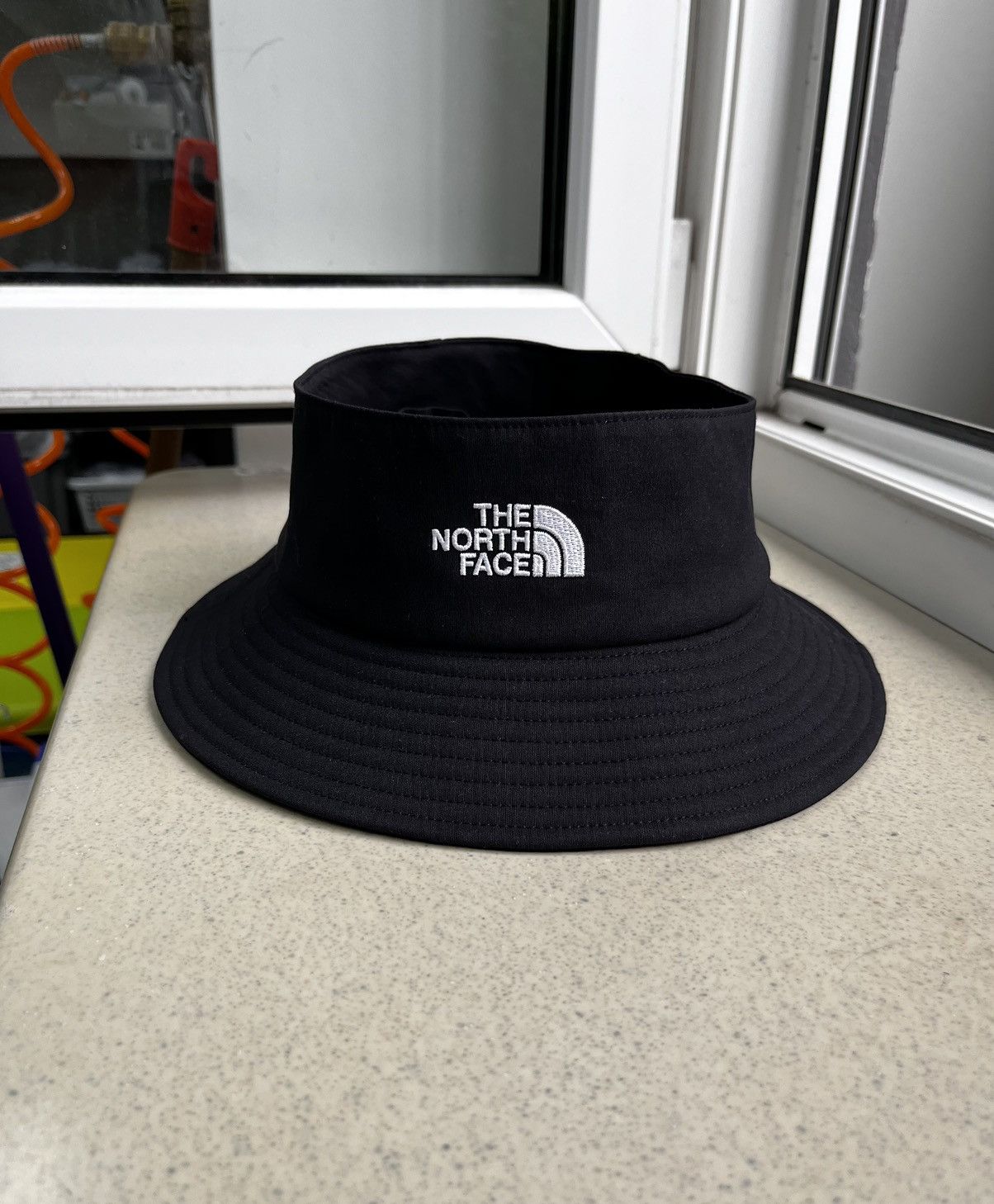 The North Face 🔴THE NORTH FACE TOP KNOT BUCKET LOGO CAP STREETWEAR Y2K HAT Size ONE SIZE - 2 Thumbnail
