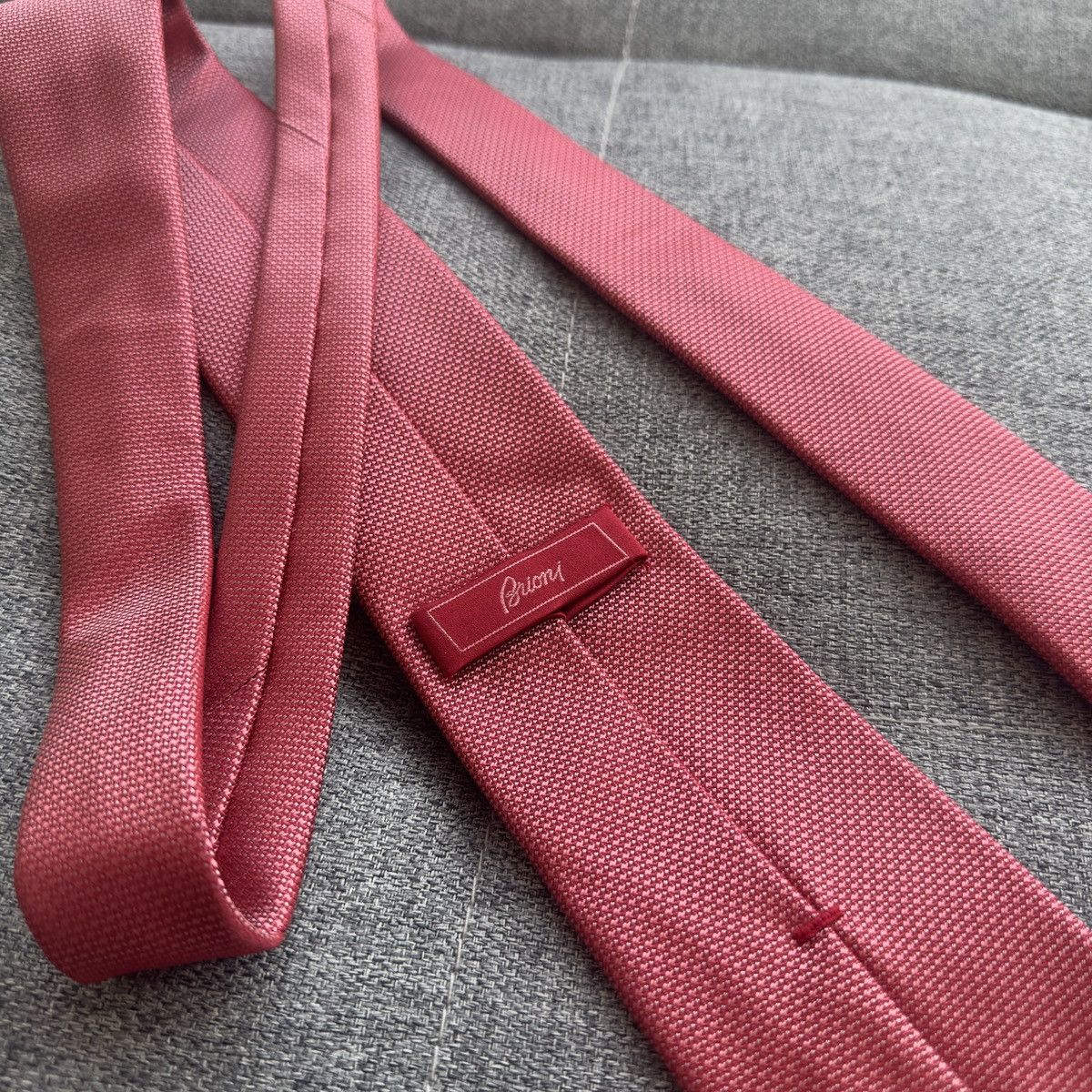 Brioni Very rare and expensive red tie Brioni Size ONE SIZE - 2 Thumbnail