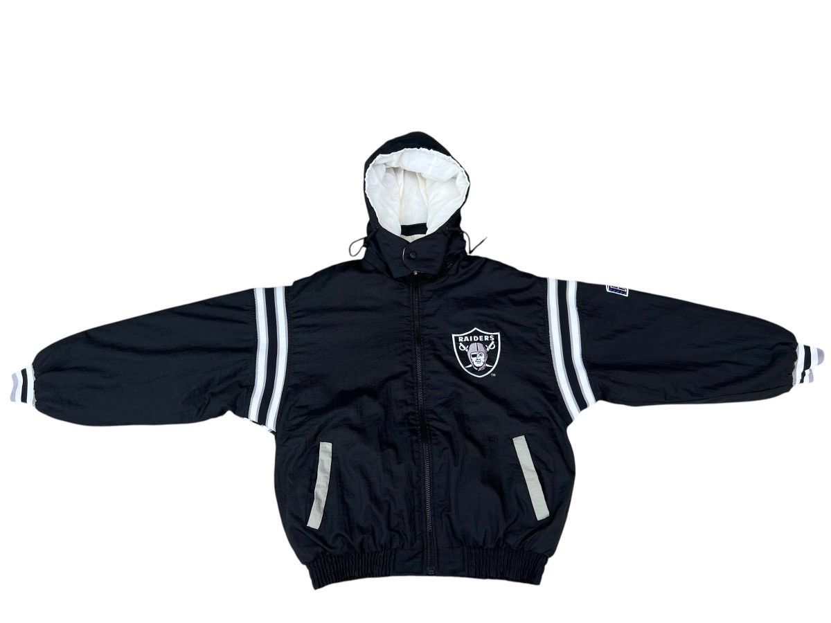Foot Locker 90s NFL Raiders Reversible Heavy Puffer Pro Player Jacket Size US L / EU 52-54 / 3 - 5 Thumbnail