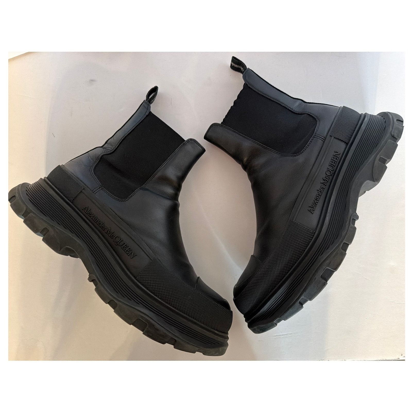 Alexander McQueen Tread Slick Chelsea Boots IT 44 Leather Triple Black Size US 11 / EU 44 - 6 Thumbnail