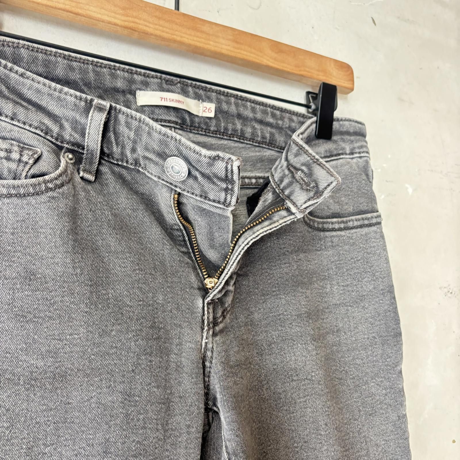 Levi's Levi’s 711’s Dark Gray Jeans Size 26" / US 2 / IT 38 - 7 Thumbnail