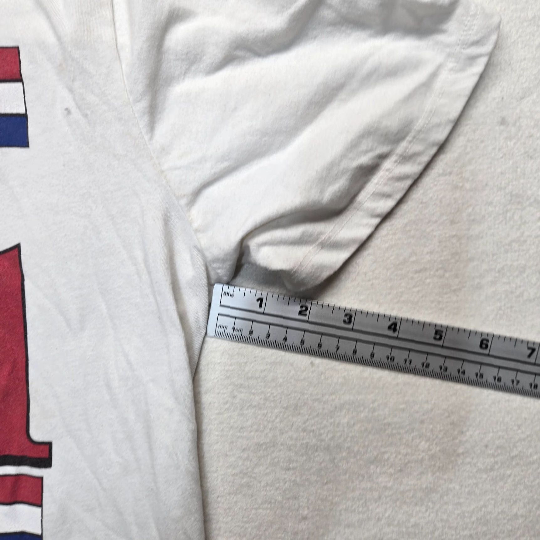 Old Navy VINTAGE Old Navy Budweiser Beer Logo T-Shirt Short Sleeve Adult XL White Crew Neck Summer Men Size US XL / EU 56 / 4 - 5 Thumbnail