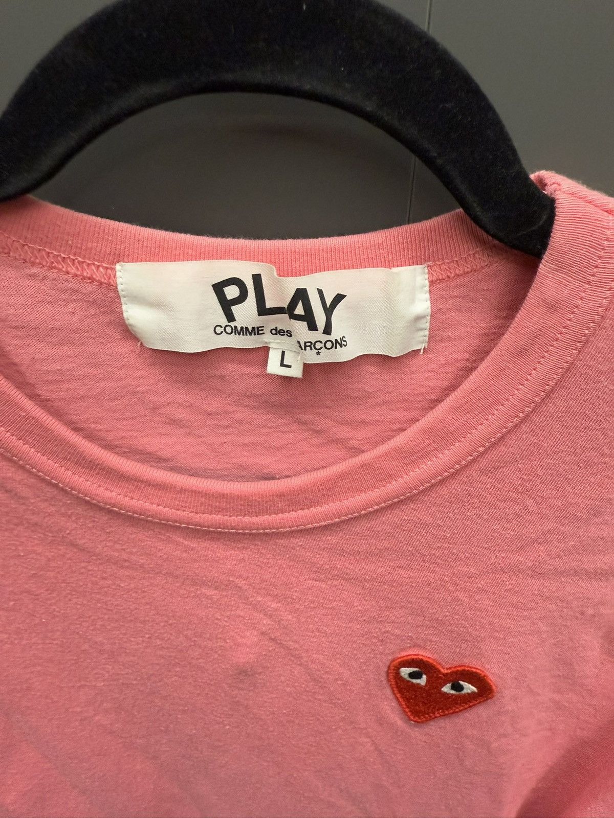 Comme des Garcons PLAY Comme Des Garcons PLAY Pink Heart T-Shirt Size US M / EU 48-50 / 2 - 2 Thumbnail
