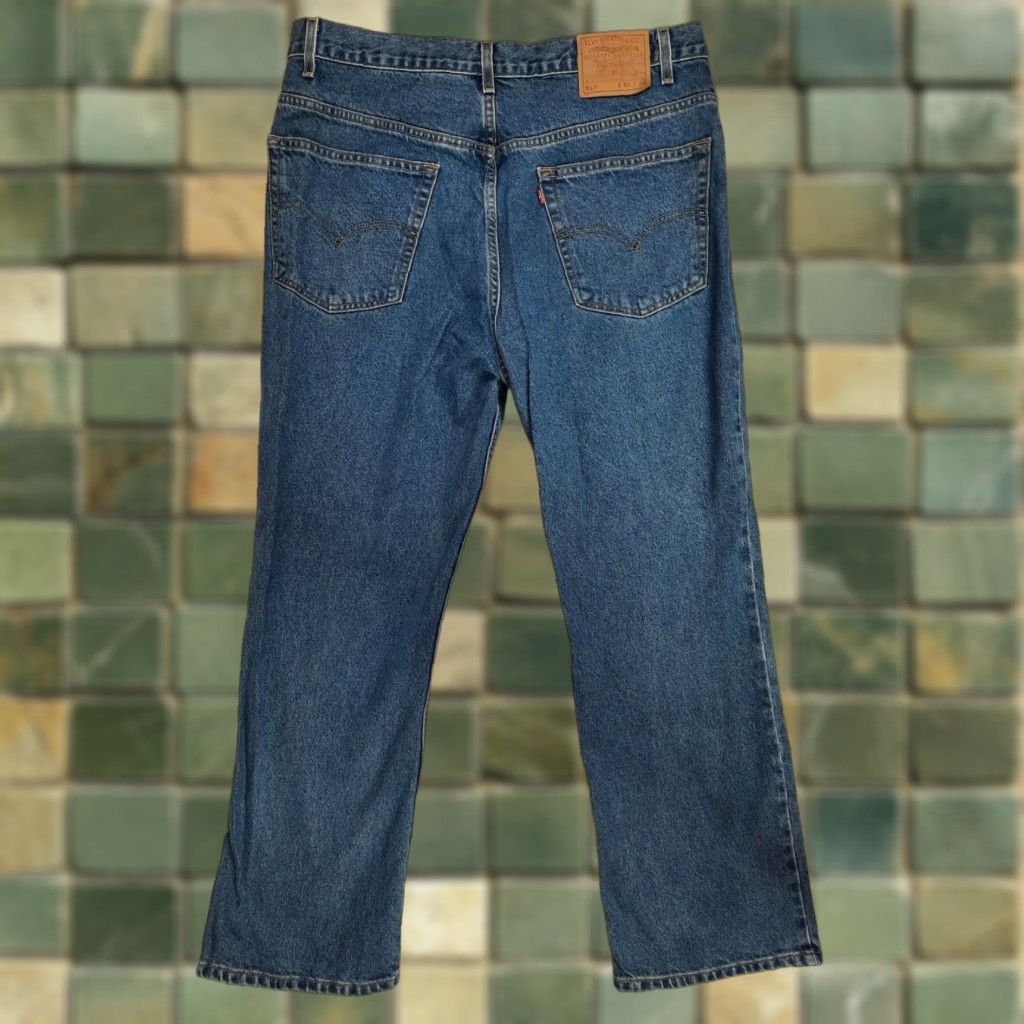 Levi's VINTAGE Levi's 517 Jeans Bootcut Men 40 x 30 Blue Denim Medium Wash 90s V2M Size US 40 / EU 56 - 1 Thumbnail