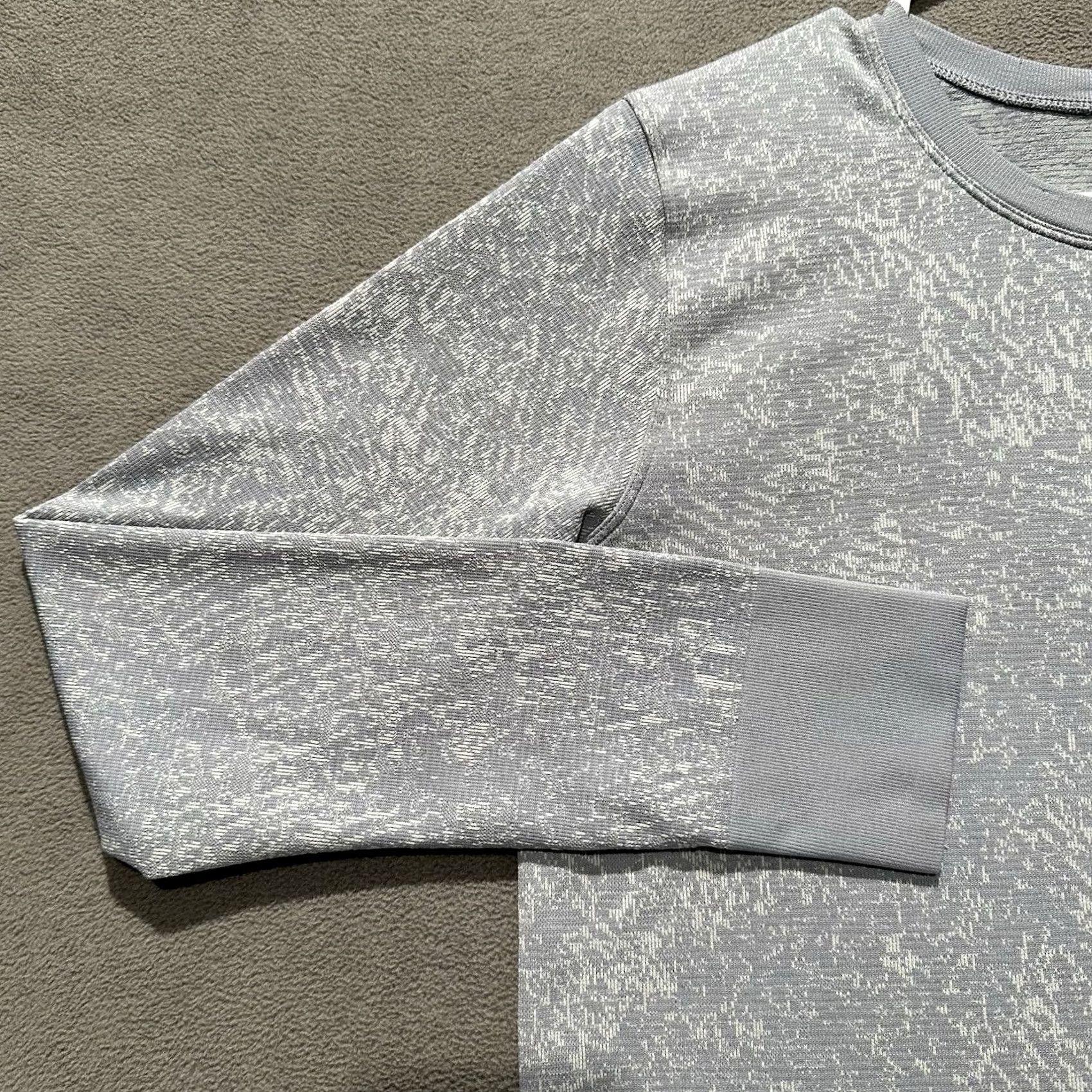 Lululemon Lululemon Swiftly Breathe Long Sleeve Shirt Women 8 Gray Geometric Athletic Size M / US 6-8 / IT 42-44 - 5 Thumbnail