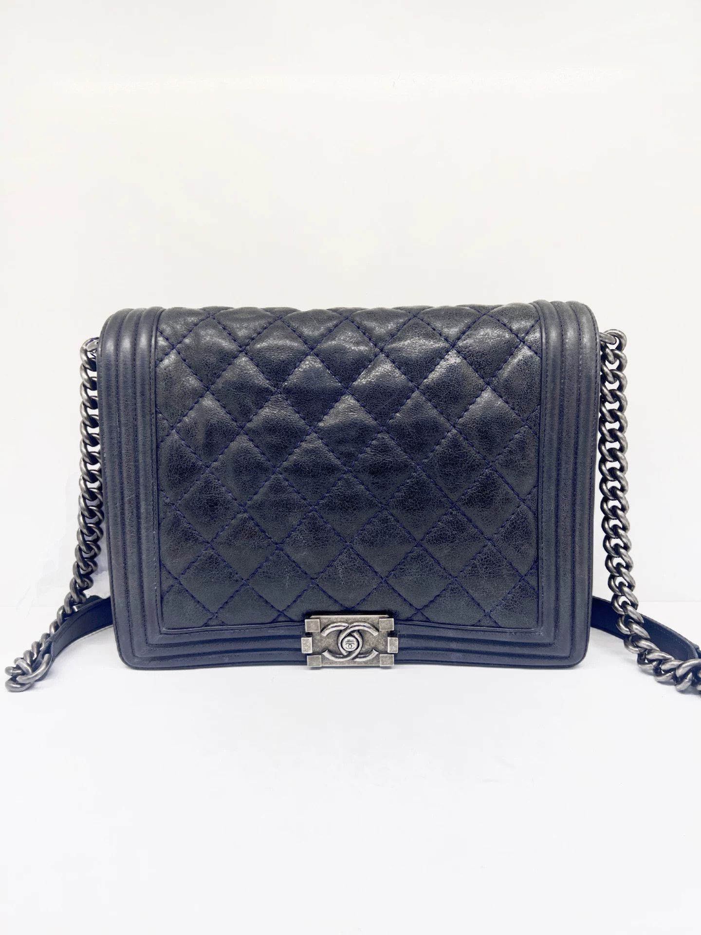 Chanel Pre-loved Bag Very good condition Size ONE SIZE - 1 Thumbnail