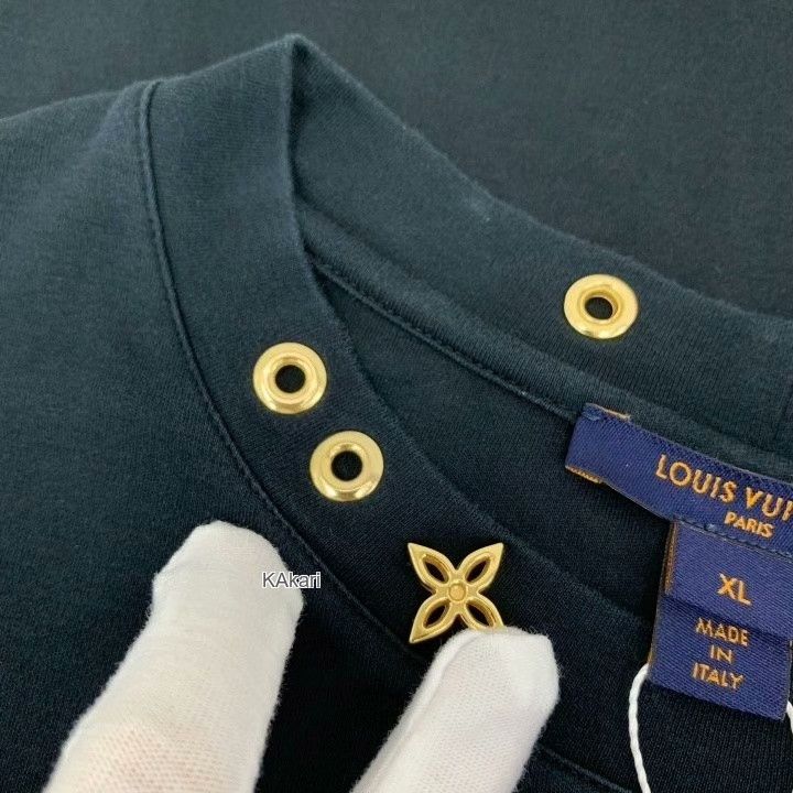 Louis Vuitton Louis Vuitton Black Gold Monogram T-shirt Size US XL / EU 56 / 4 - 8 Thumbnail