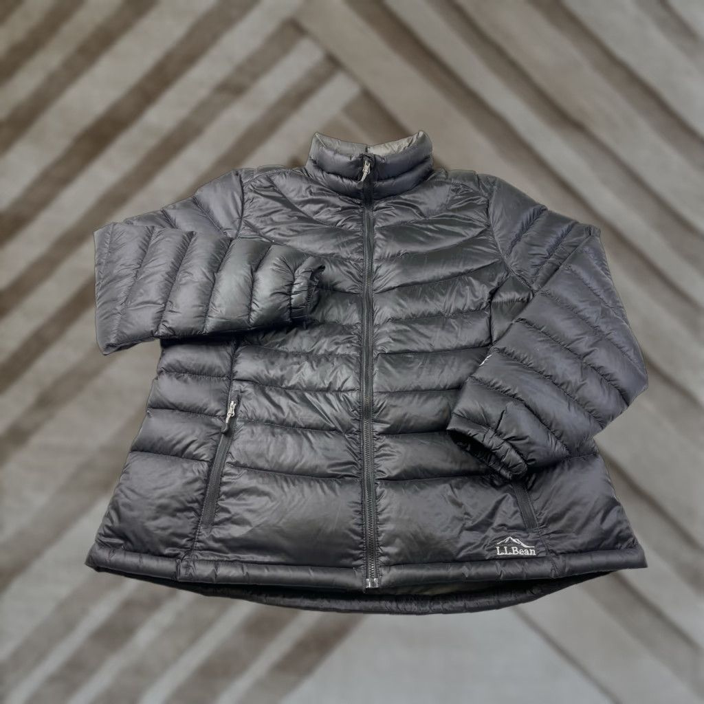 Vintage **LL Bean Women Ultra Light Down Jacket XL Petite Black** User: **LL Bean Women's Ultra Light Down Jacket XL Petite Black** Size XL / US 12-14 / IT 48-50 - 1 Thumbnail