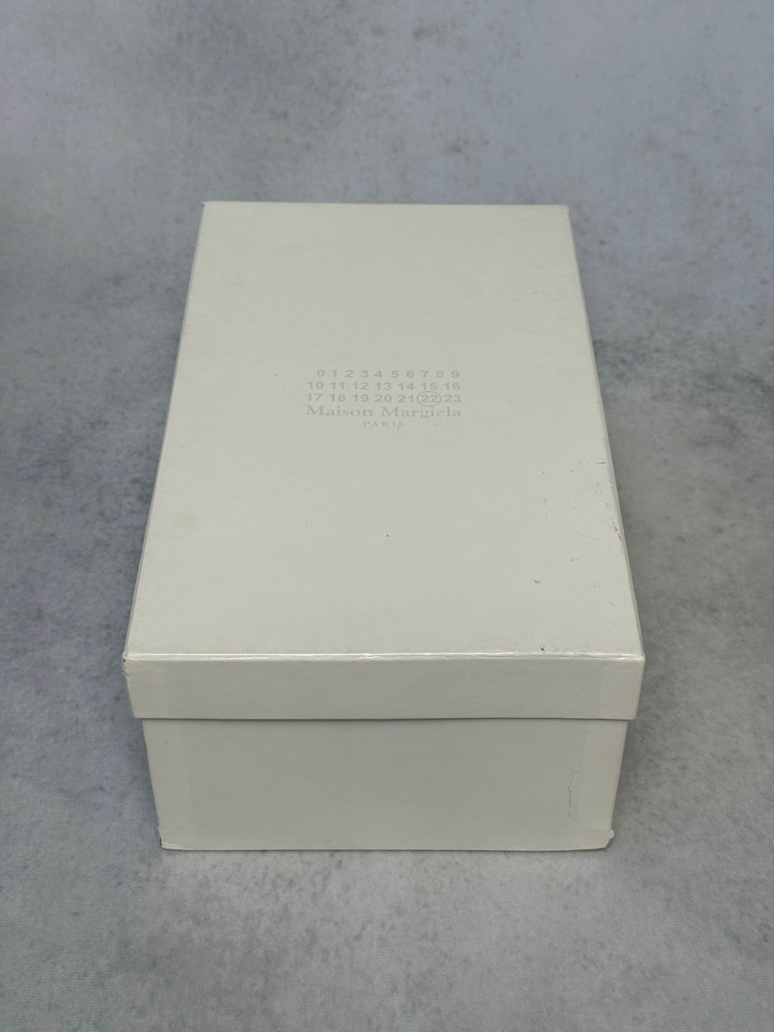 Maison Margiela Maison Margiela 'Replica' GAT Polka Dot Python Size US 9 / EU 42 - 11 Thumbnail