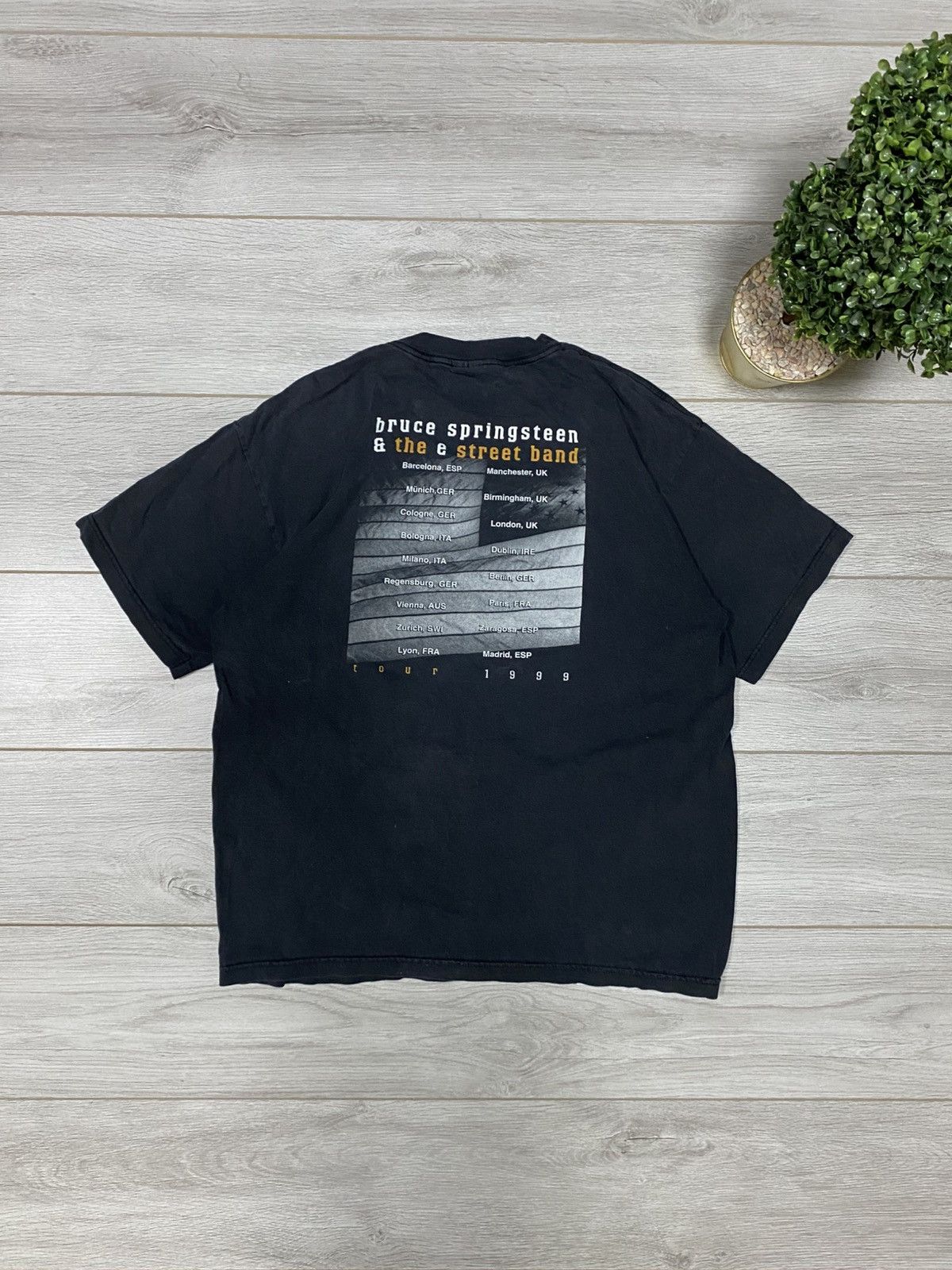 Band Tees Bruce Springsteen E Street Band Vintage 1999 Tour T-Shirt Size US XL / EU 56 / 4 - 1 Thumbnail