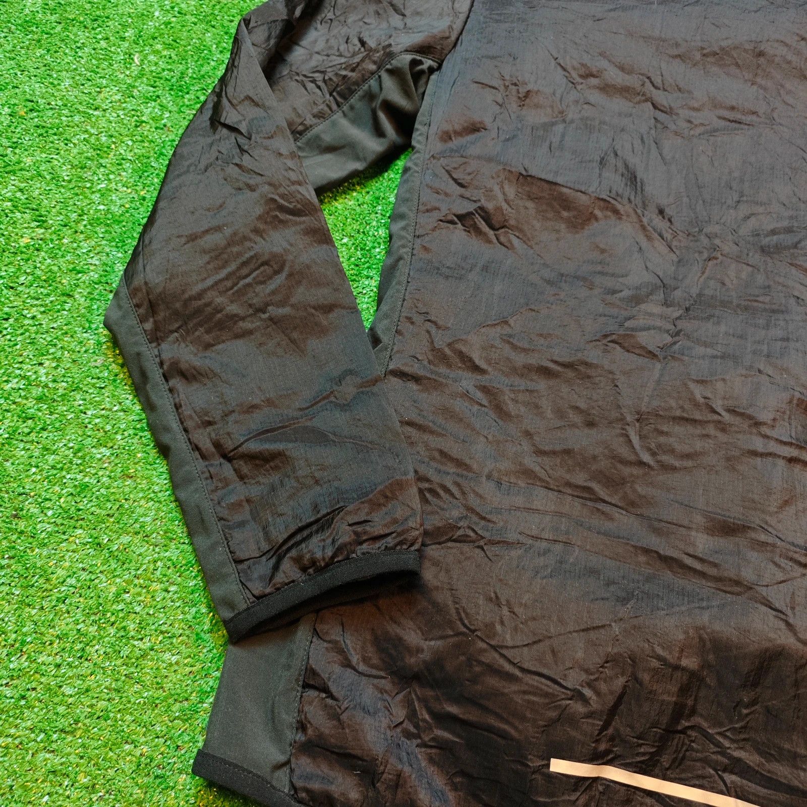 Nike Nike Aerolayer Jacket Mens Small Full Zip Black Running Size US S / EU 44-46 / 1 - 4 Thumbnail