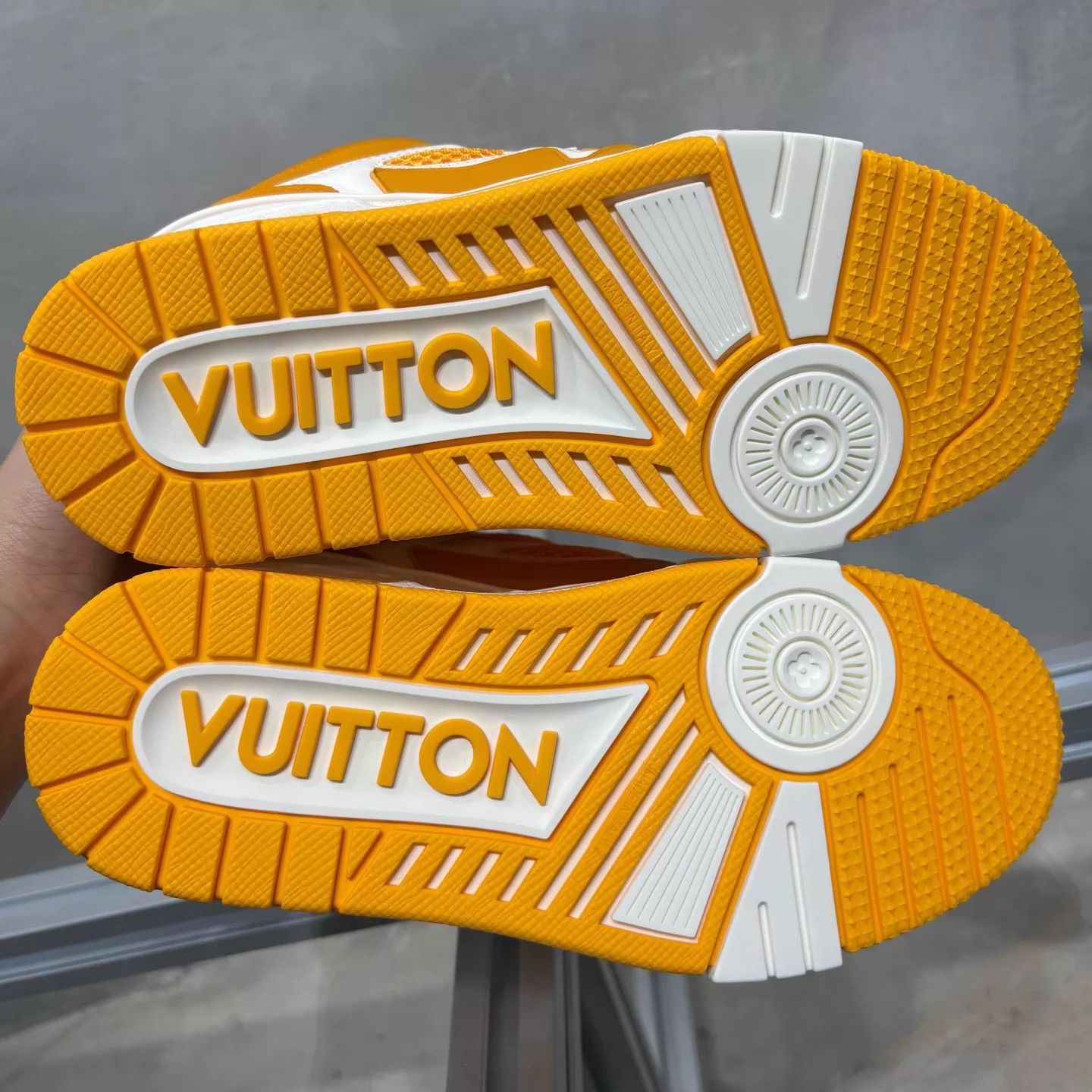 Louis Vuitton LV Skate Shoes White/Yellow All-Over UK1.5/35.5 FC0359 Size US 5 / IT 35 - 7 Thumbnail