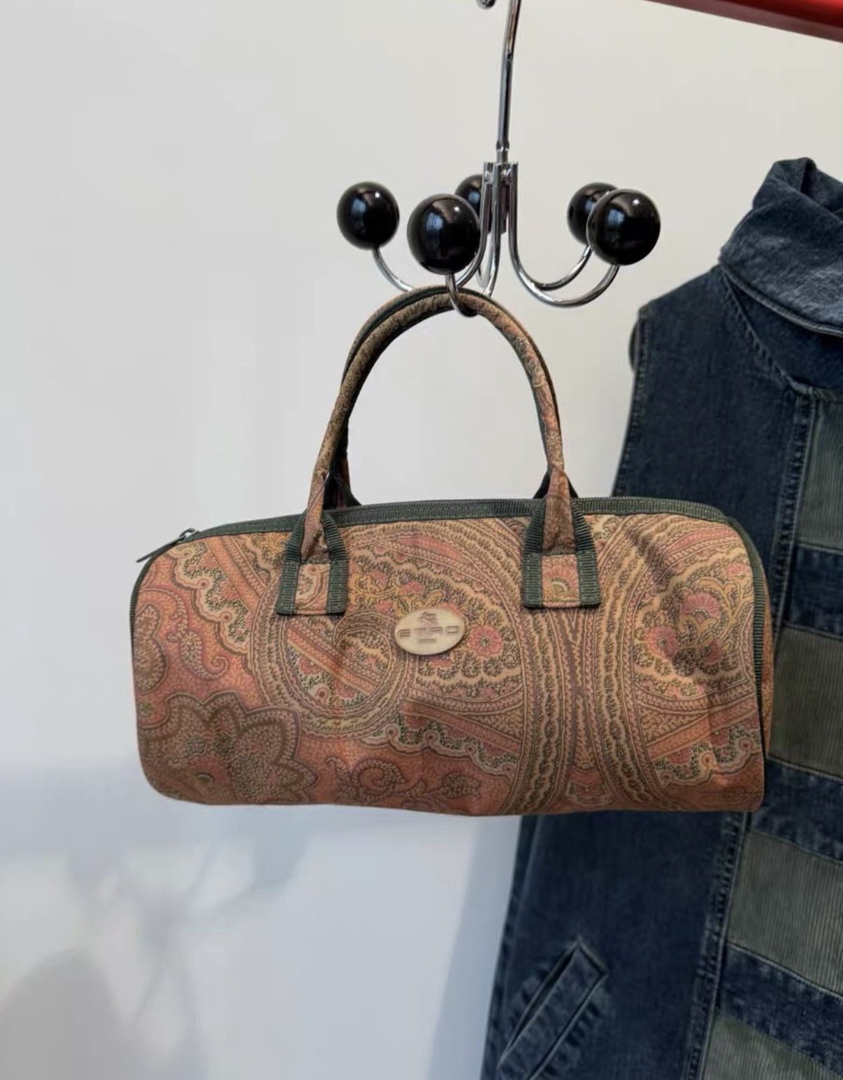 Etro Japanese Vintage Etro Paisley Mini Bucket Handbag J36 Size ONE SIZE - 1 Thumbnail