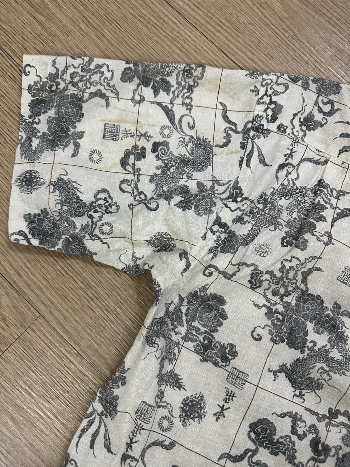 Michiko Koshino × Michiko Koshino London Rare And Beautiful Michiko London Dragon Full Print Shirt Size US M / EU 48-50 / 2 - 14 Thumbnail