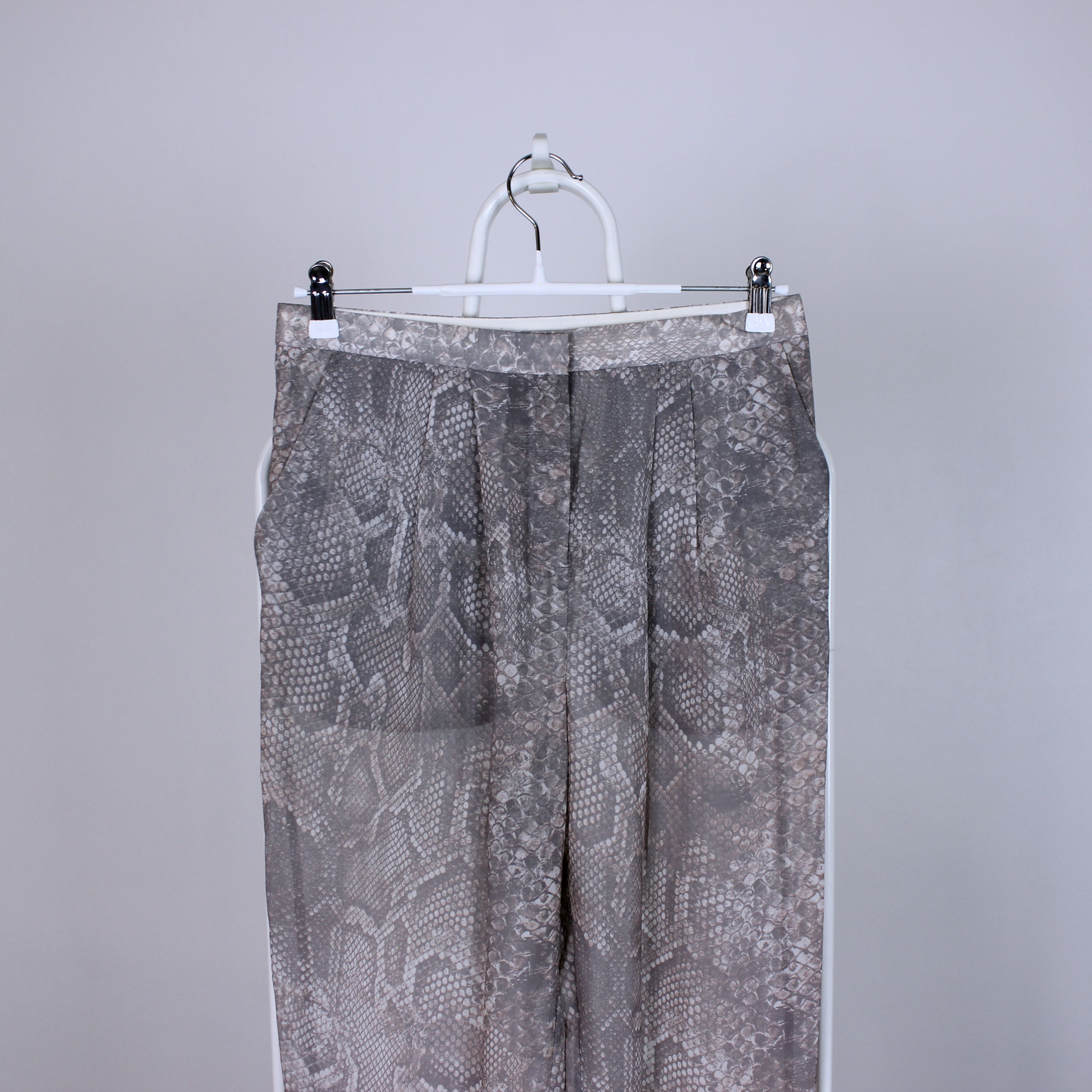 Acne Studios Acne Studios vintage women joggers 36 light silk Size 25" / US 0 / IT 36 - 4 Thumbnail