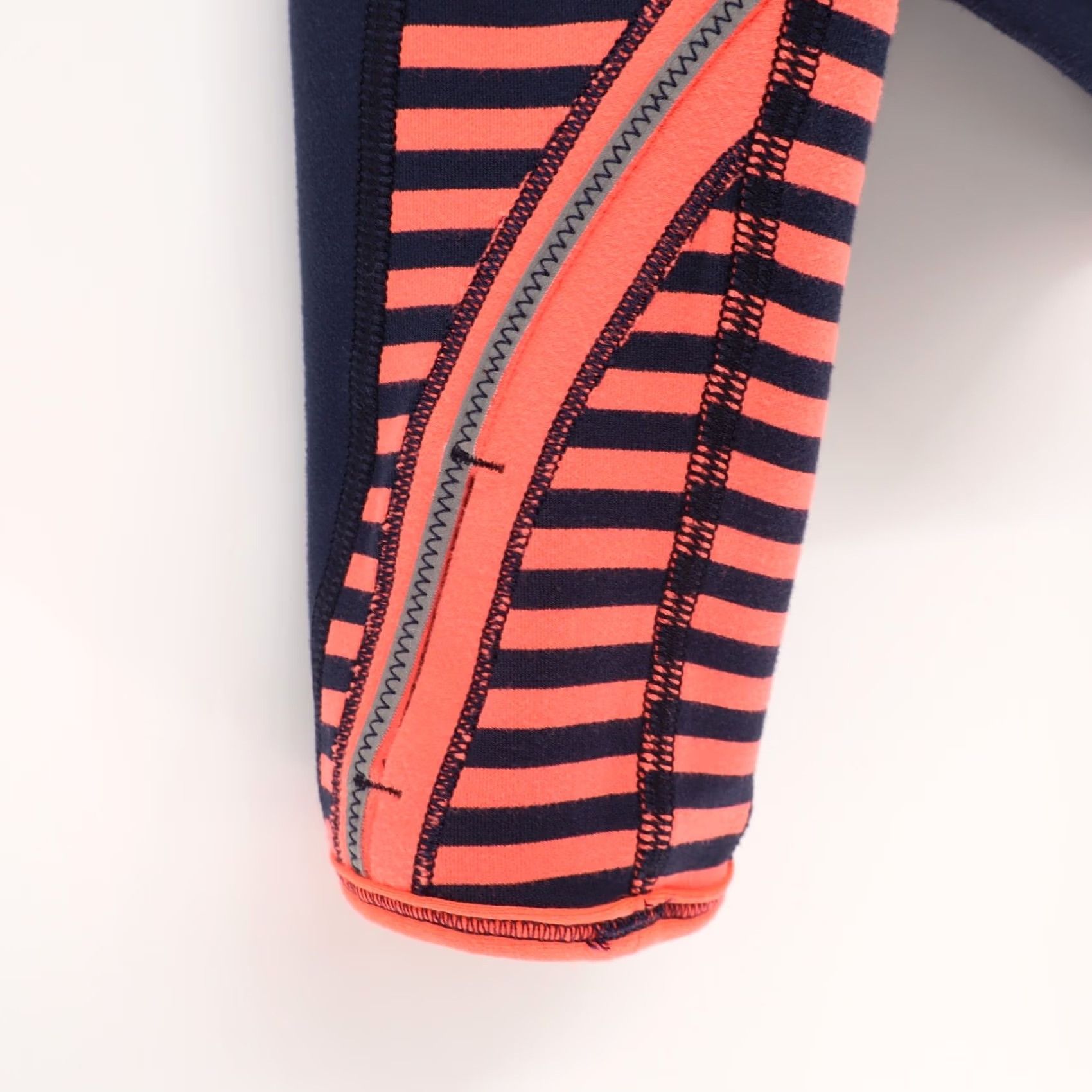 Lululemon Lululemon Run U-Turn 1/2 Zip Pull Over Light Flare Inkwell Classic Stripe Sz 8 Size ONE SIZE - 4 Thumbnail