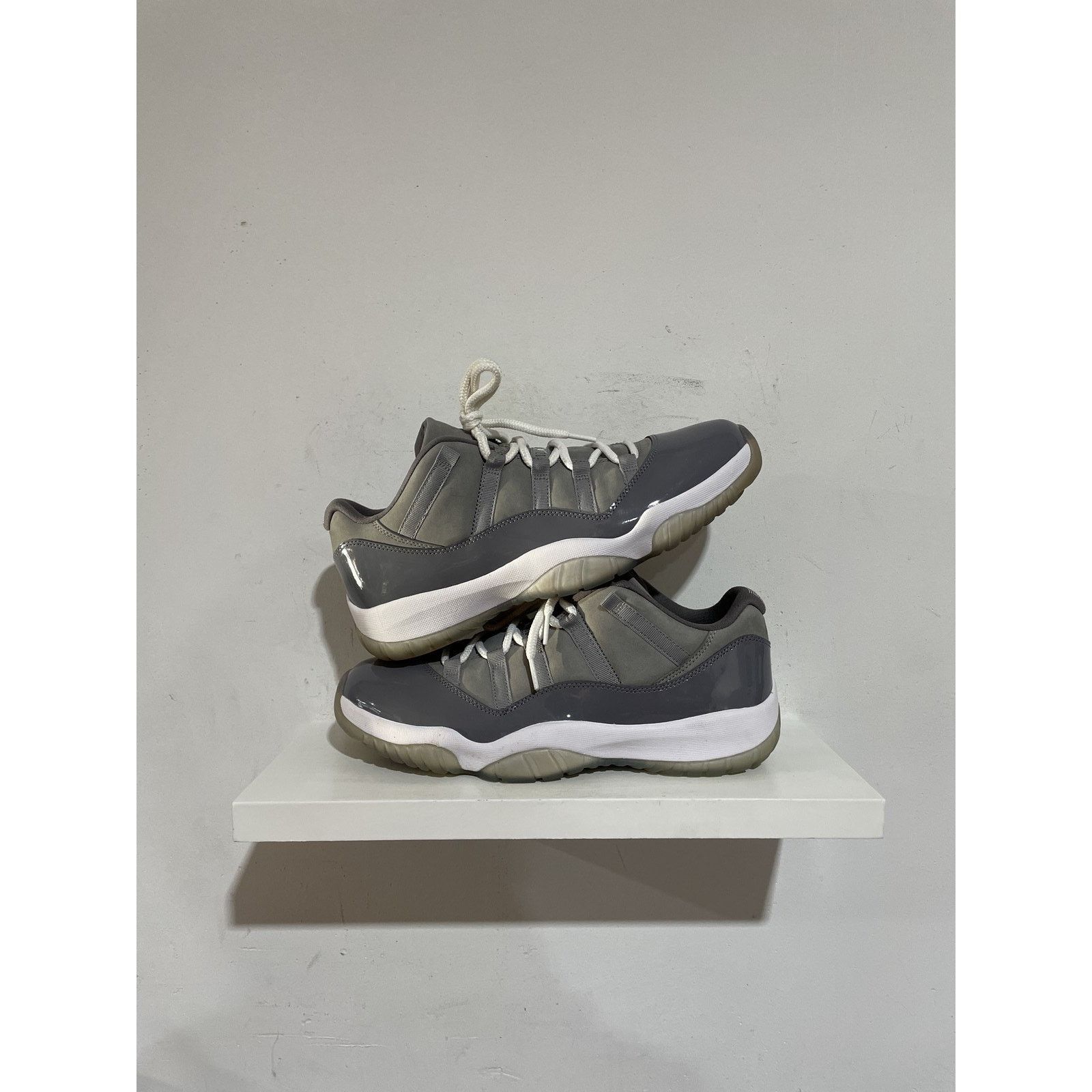 Nike NIKE JORDAN 11 LOW COOL GREY SIZE 11.5 PREOWNED Size US 11.5 / EU 44-45 - 1 Thumbnail