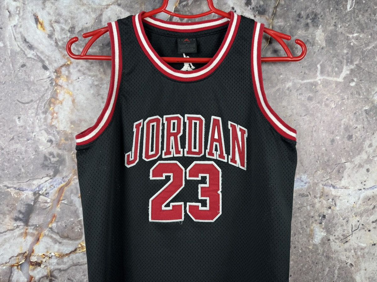 Jordan Brand Jordan 23 Basketball Jersey Chicago Bulls Size 12-13 YRS Size US XXS / EU 40 - 3 Thumbnail
