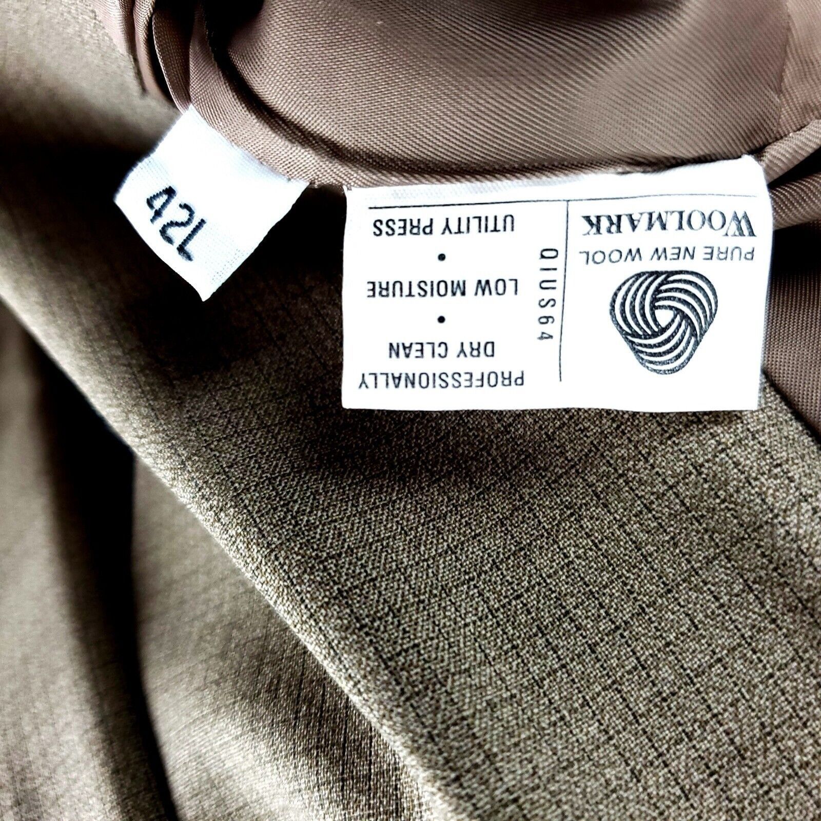 Hart Schaffner Marx Hart Schaffner Marx Wool 2 Button Blazer 42L Beige Windowpan Size 42L - 8 Thumbnail