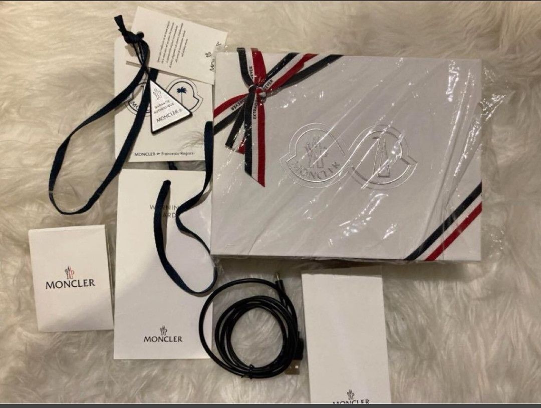 Moncler × Palm Angels Moncler x Palm Angels Maya 70 Optical Fiber Jacket White Size US M / EU 48-50 / 2 - 19 Thumbnail