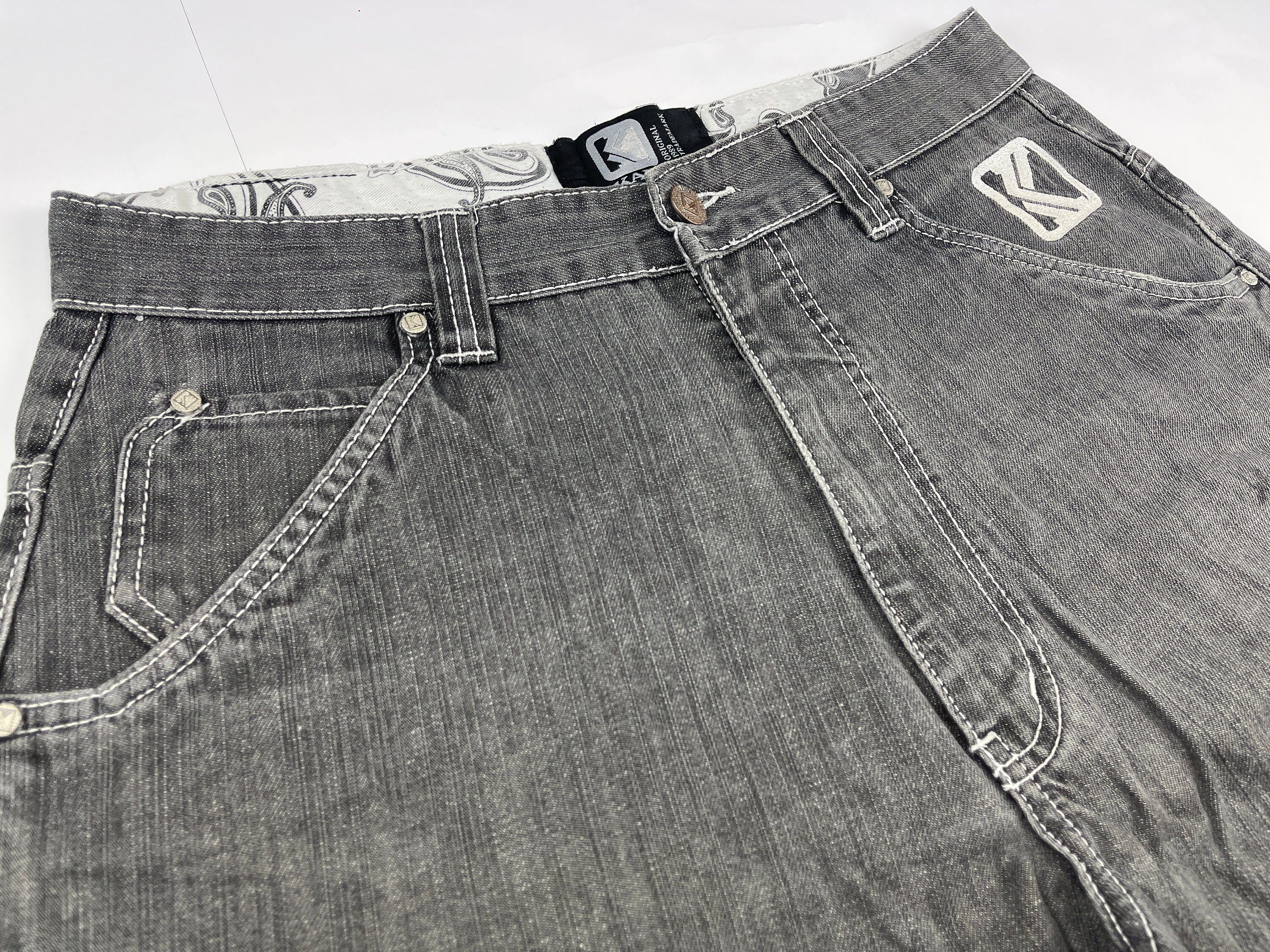 Karl Kani KARL KANI shorts, vintage hip hop baggy jeans, 90s size W 34 Size US 34 / EU 50 - 9 Thumbnail