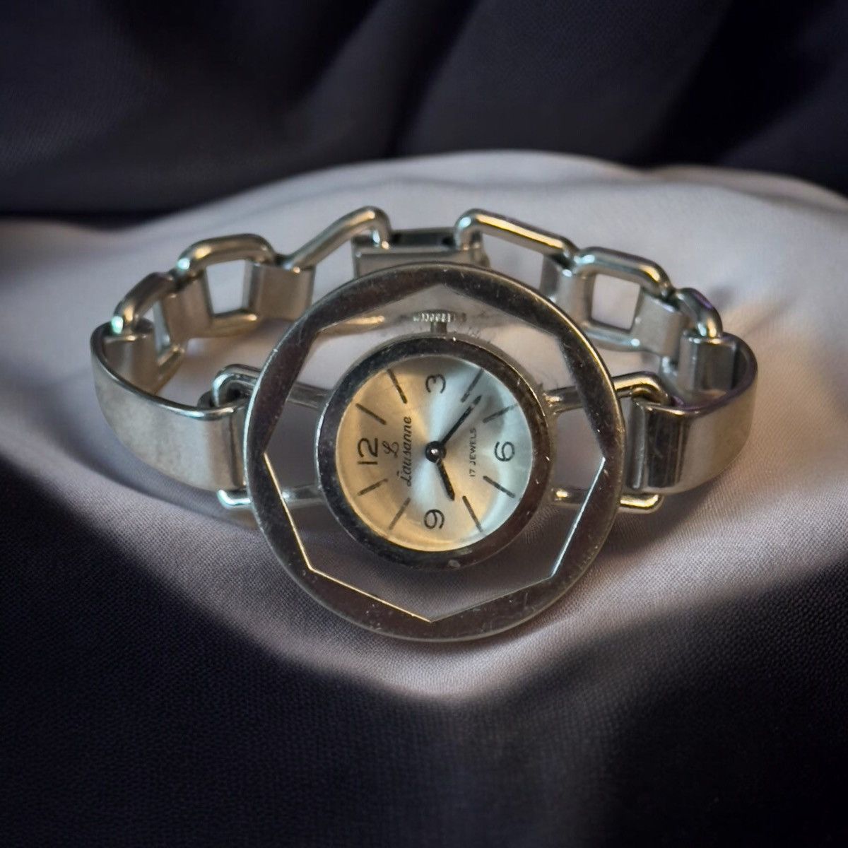 Vintage Vintage Lausanne 17 jewels silver hexagon watch Size ONE SIZE - 1 Thumbnail