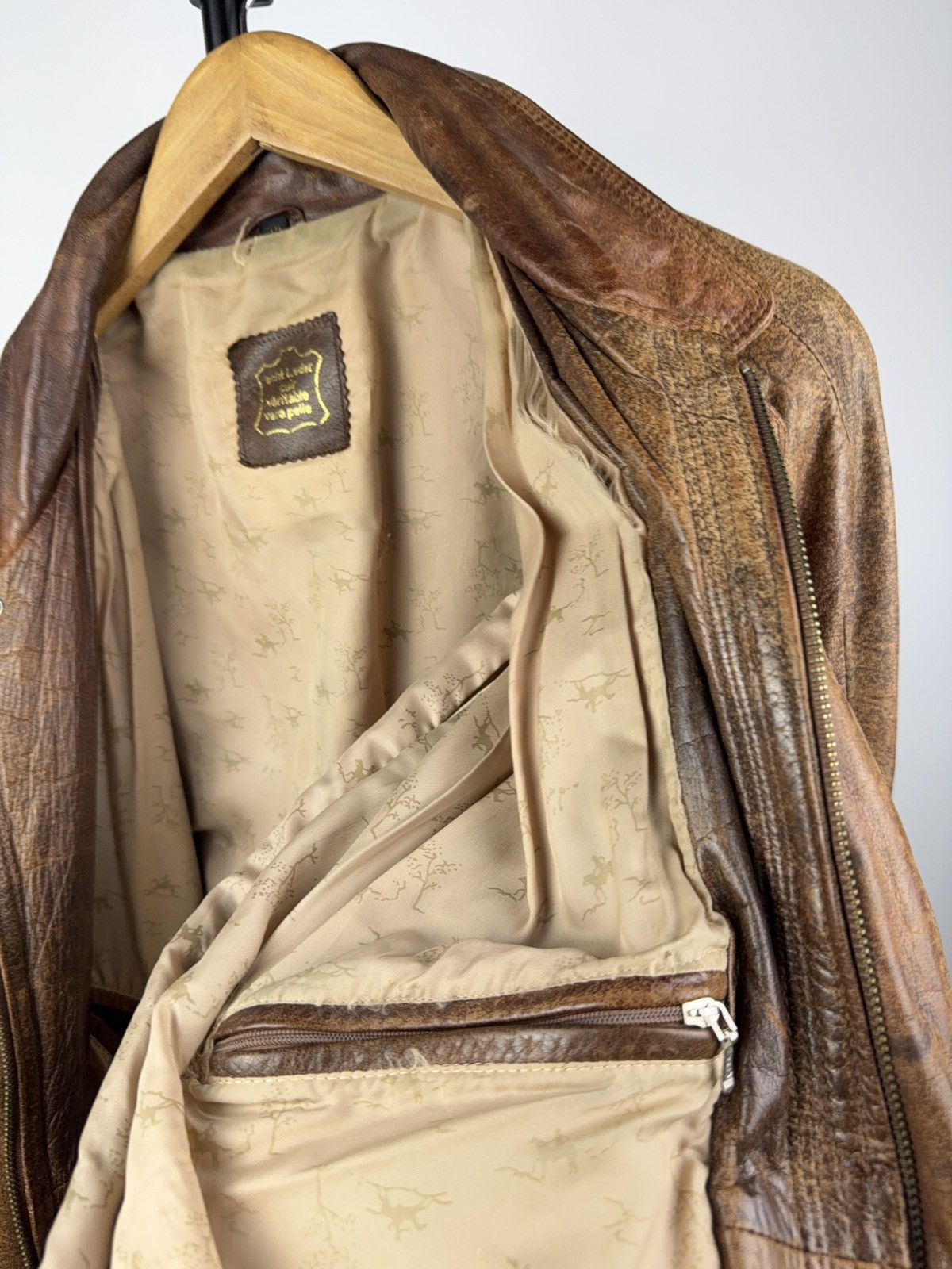 Japanese Brand Vintage Avant Garde Faded Western Margela Leather Jacket Size US L / EU 52-54 / 3 - 11 Thumbnail
