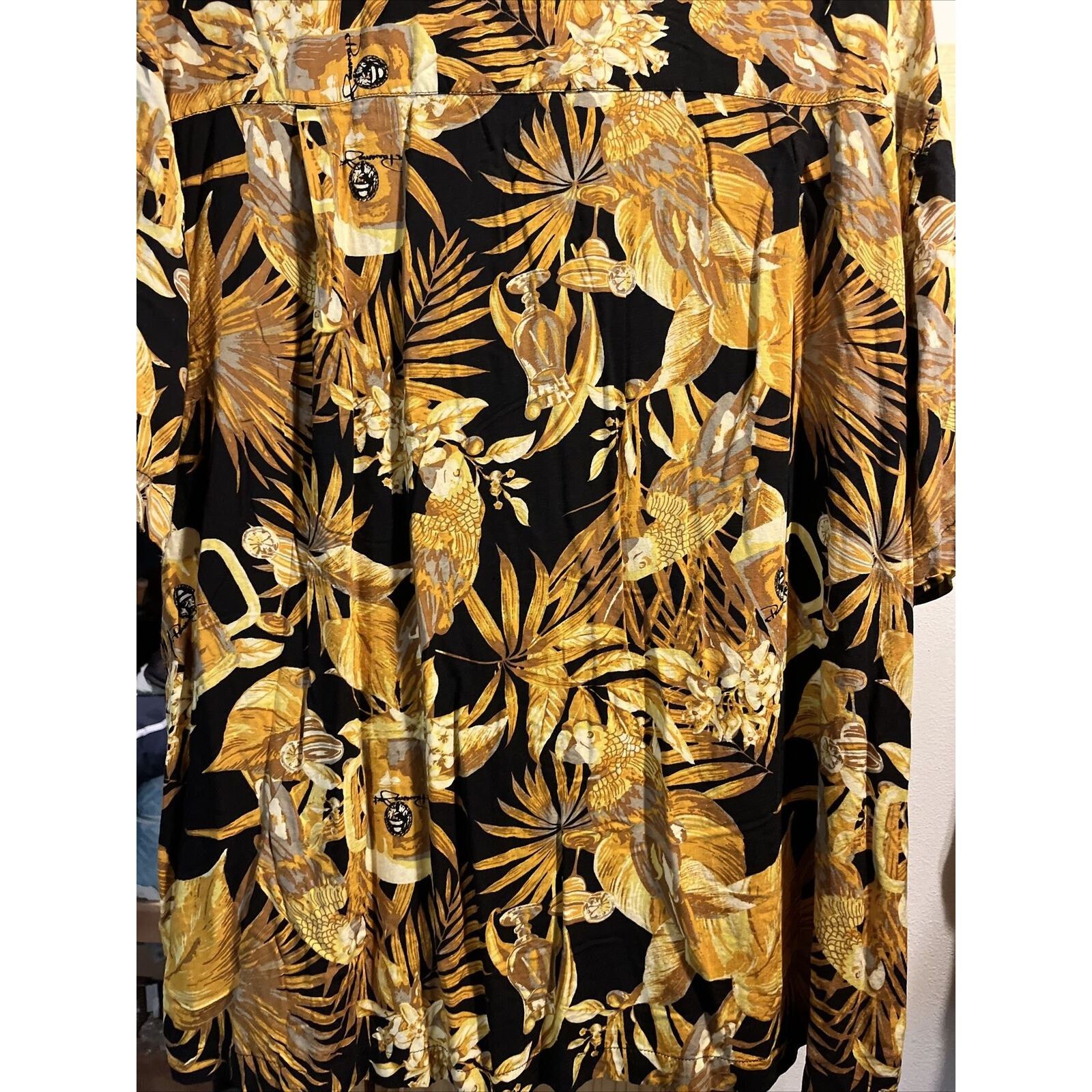 Panama Jack Panama Jack Men's 3XL Golden SS Button Rayon Hawaiian Shirt Size US XXL / EU 58 / 5 - 14 Thumbnail