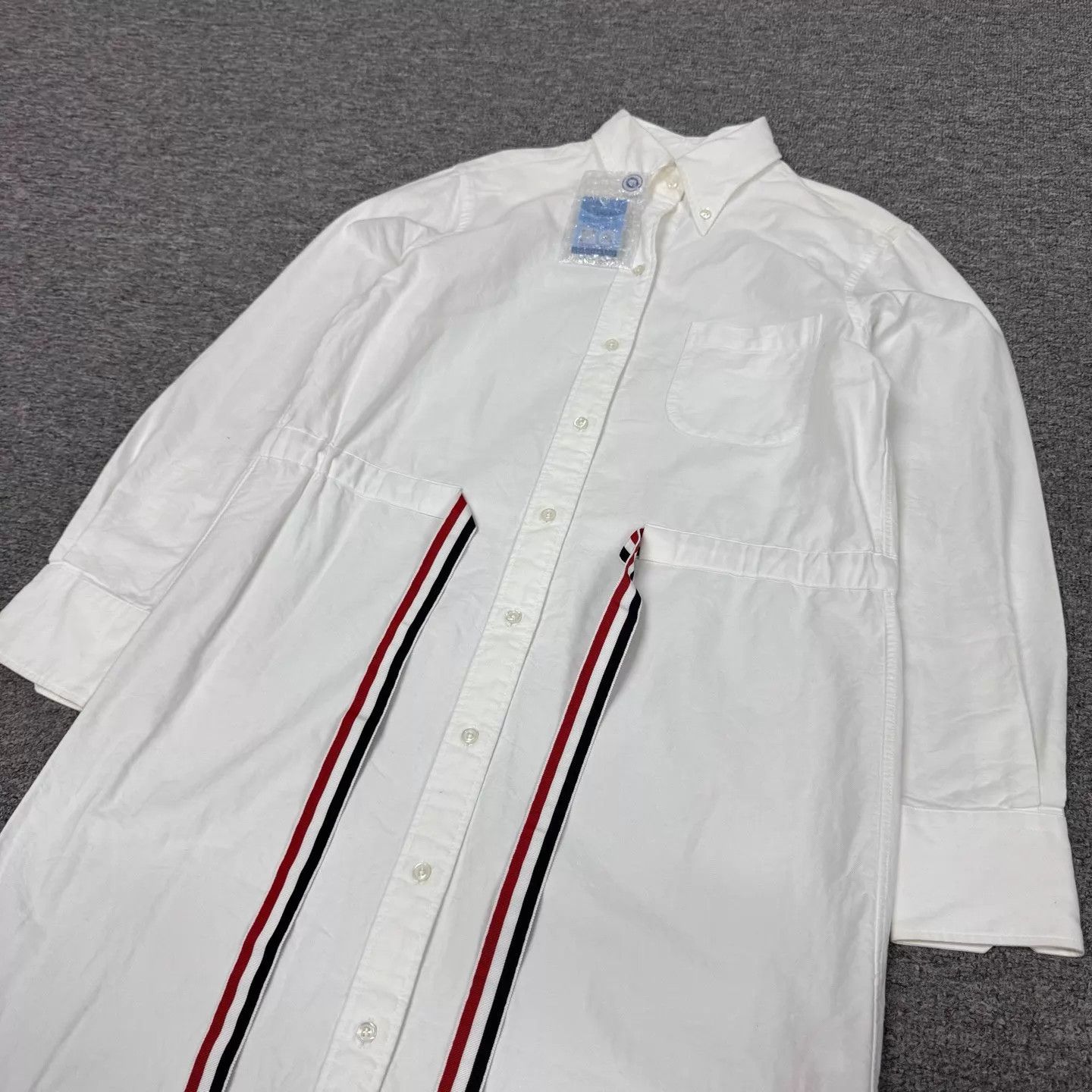 Thom Browne Thom Browne White Striped Drawstring Shirt-Dress 40 99New Size S / US 4 / IT 40 - 4 Thumbnail