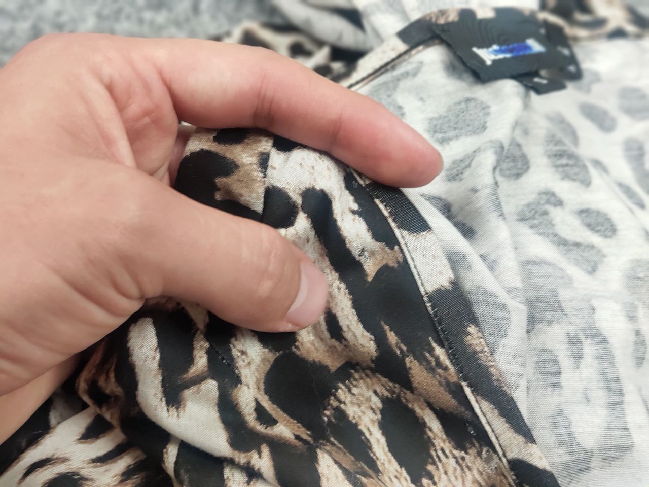 Just Cavalli Just Cavalli Design Leopard Animal Beige Print Midi Dress Size S / US 4 / IT 40 - 17 Thumbnail