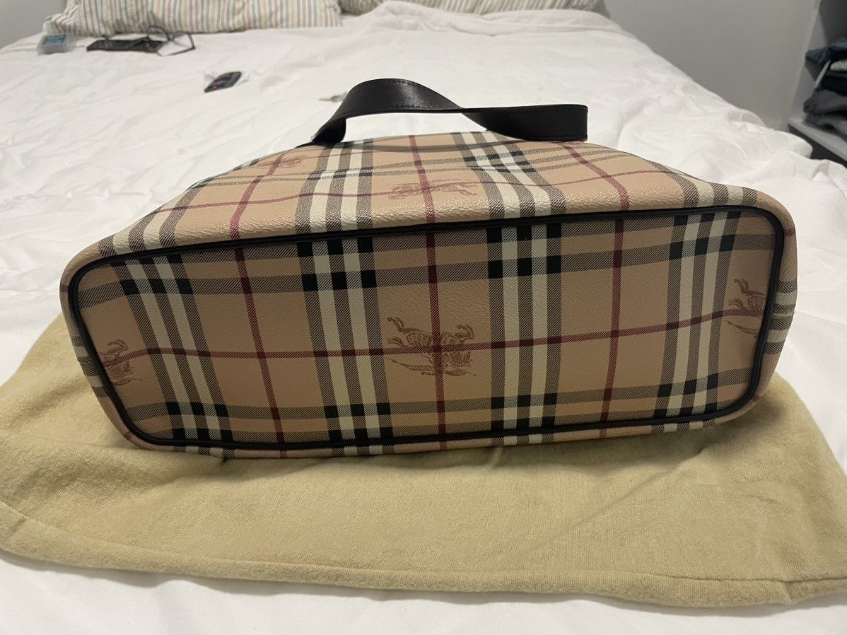 Burberry Burberry Haymarket Tote Bag Size ONE SIZE - 8 Thumbnail