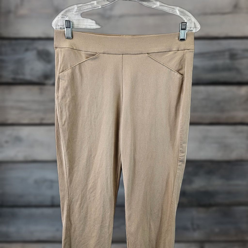 Vintage Chico's Travelers Womens Cropped Pants Sz 6 Tan Pull On Mid Rise Pants Crop Womens 6 Travel Brown Nylon Rayon Spandex Flat Front Dry Clean Only Size 28" / US 6 / IT 42 - 1 Thumbnail