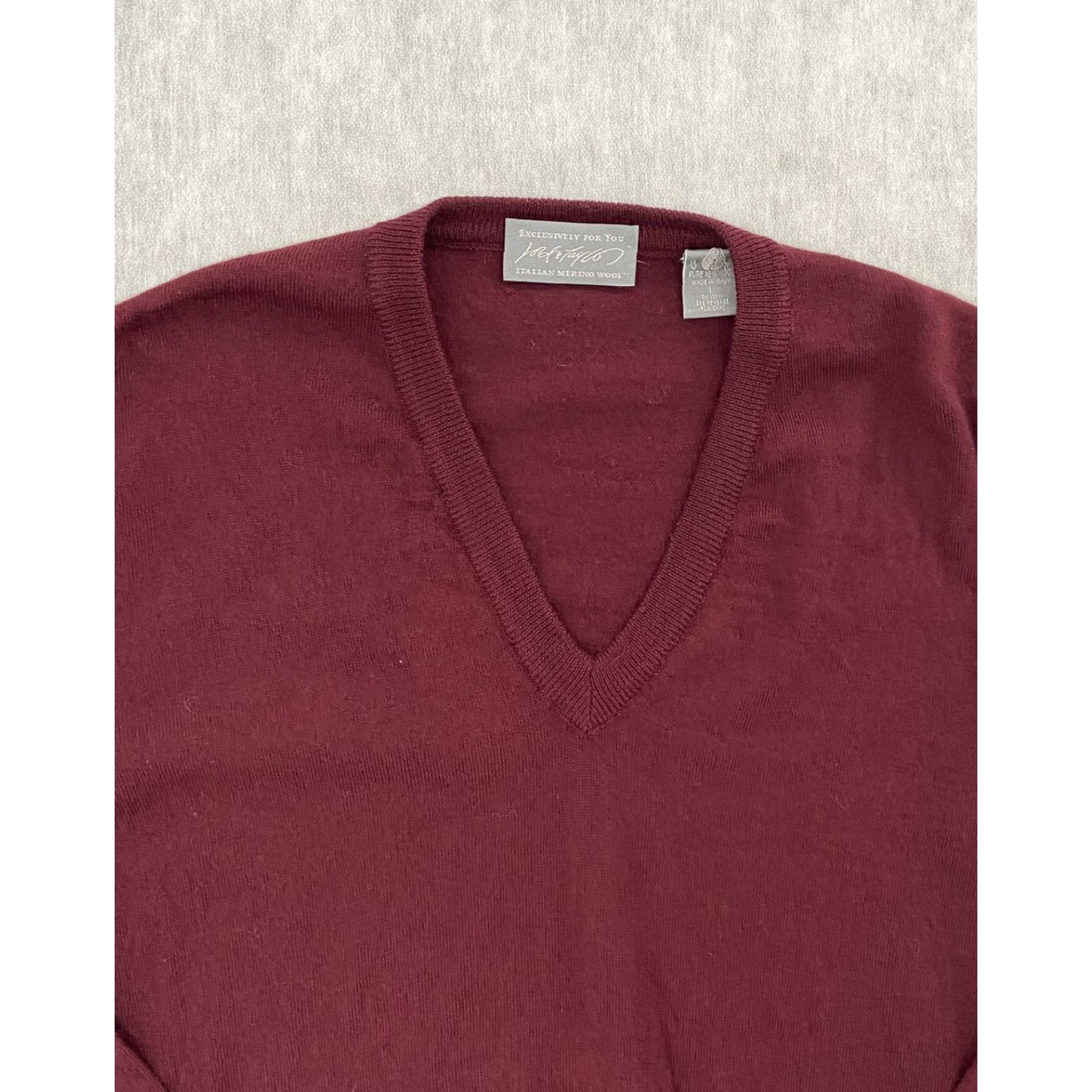 Lord & Taylor VINTAGE LORD & TAYLOR Sweater Adult Large Red Wool V-Neck Made in Italy Mens Size US L / EU 52-54 / 3 - 3 Thumbnail