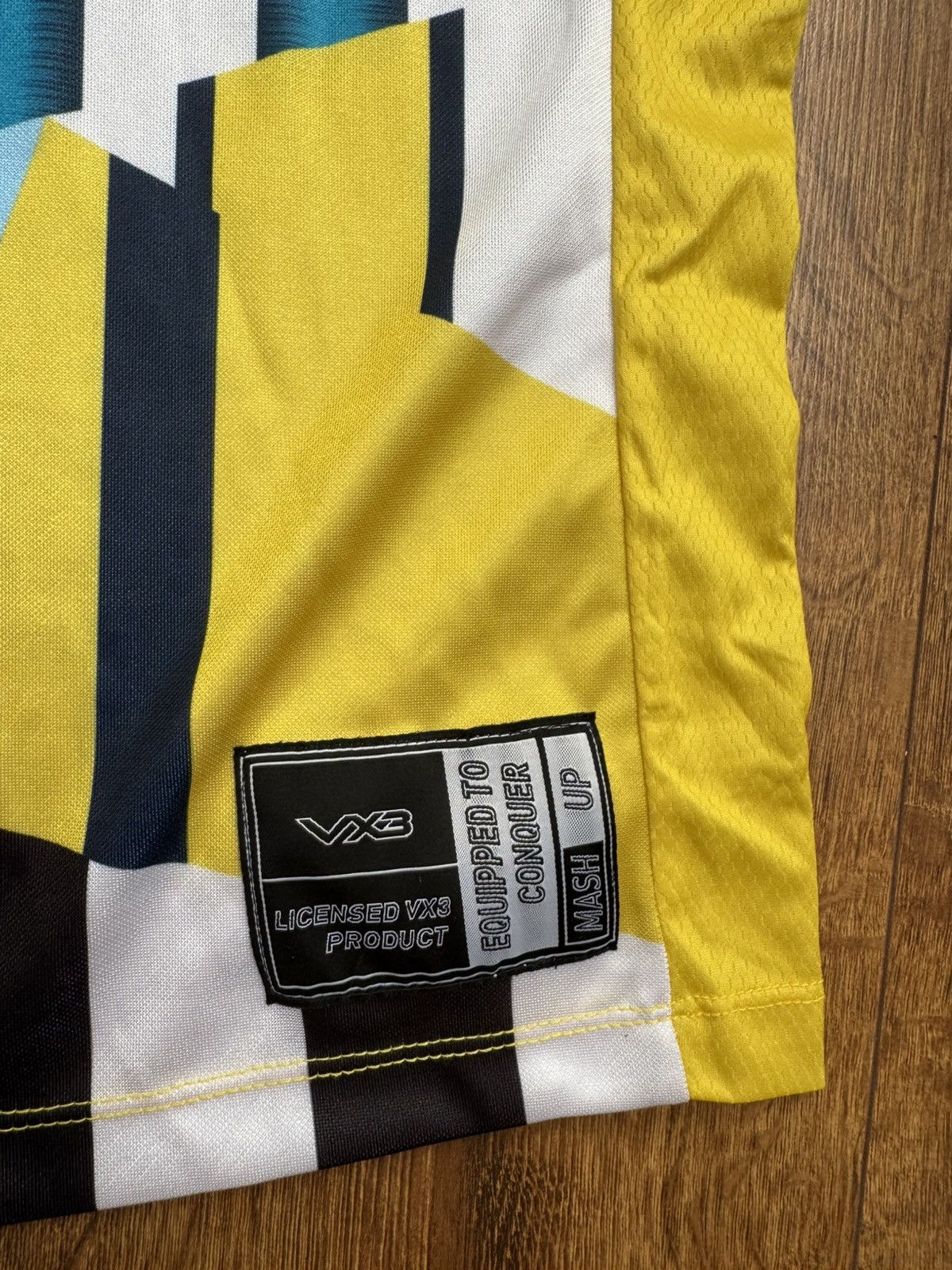 Vintage RETRO Torquay United FC mash up NEW jersey t shirt tee Size US XL / EU 56 / 4 - 7 Thumbnail