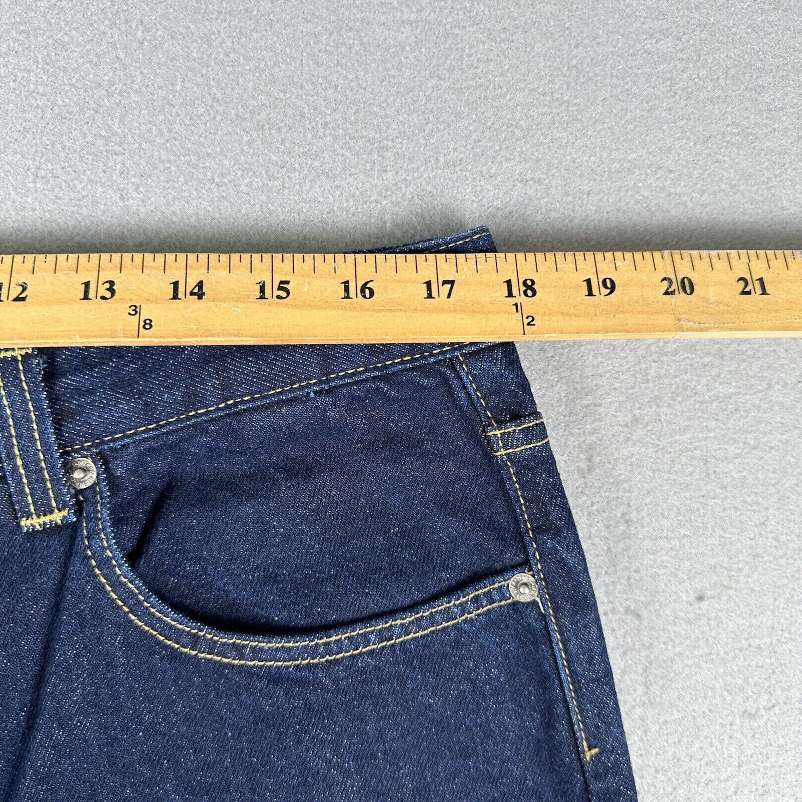 Dr. Martens Dr Marten Air Wair Relaxed Fit Jeans Men’s 36x32 Blue Denim Size US 36 / EU 52 - 9 Thumbnail