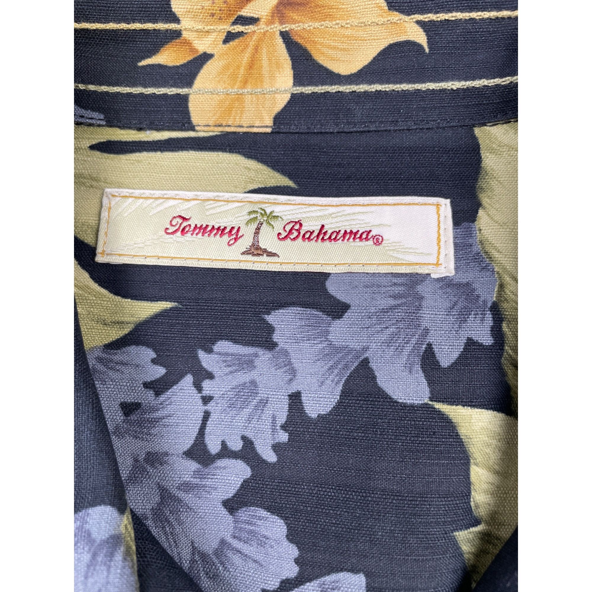 Tommy Bahama Tommy Bahama Men's Black Tropical Silk Button front Shirt Si Size US L / EU 52-54 / 3 - 5 Thumbnail