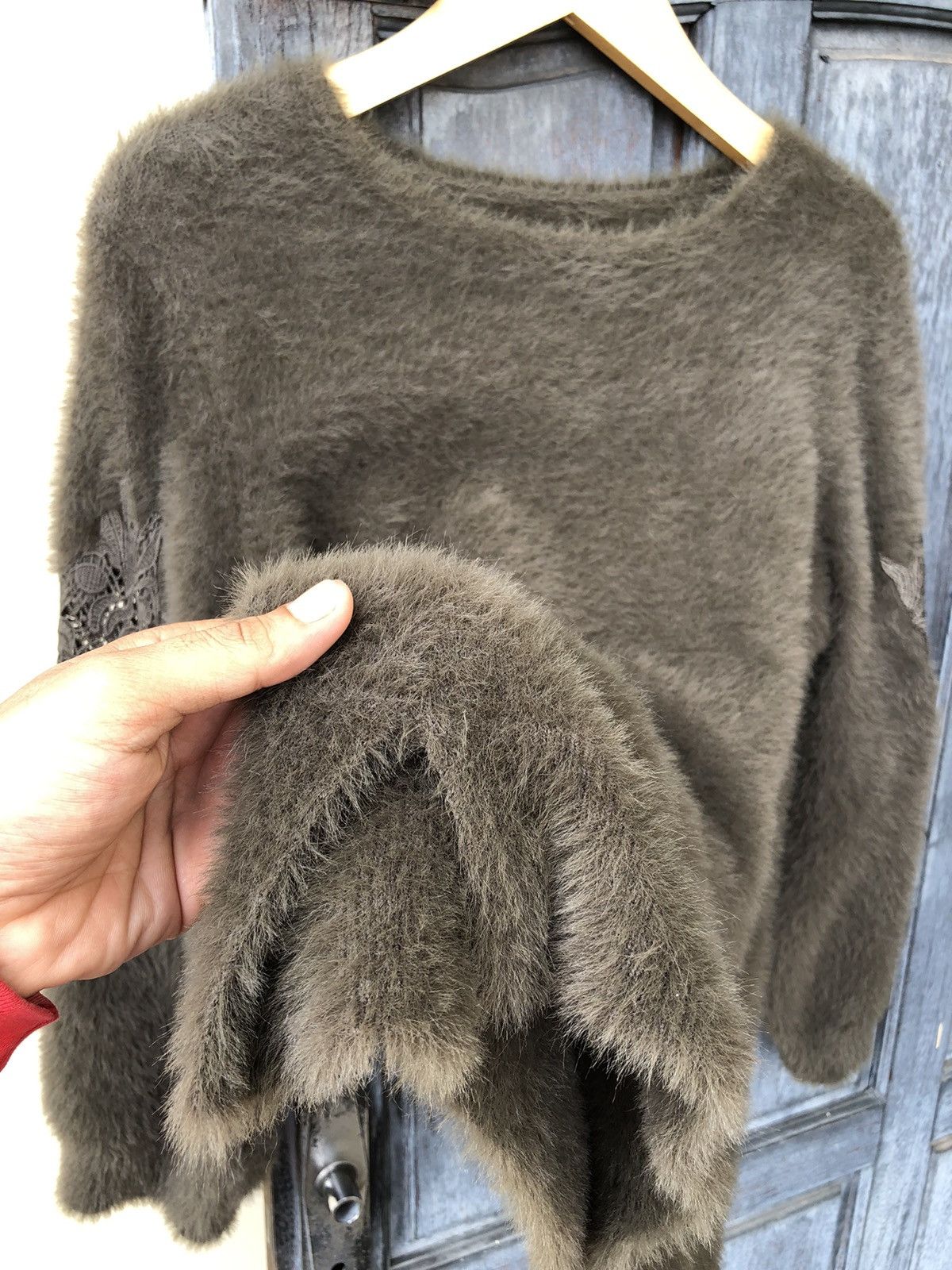 Japanese Brand Real Cube Japanese Brand Mohair Fur Embroidery Flowers Size M / US 6-8 / IT 42-44 - 9 Thumbnail