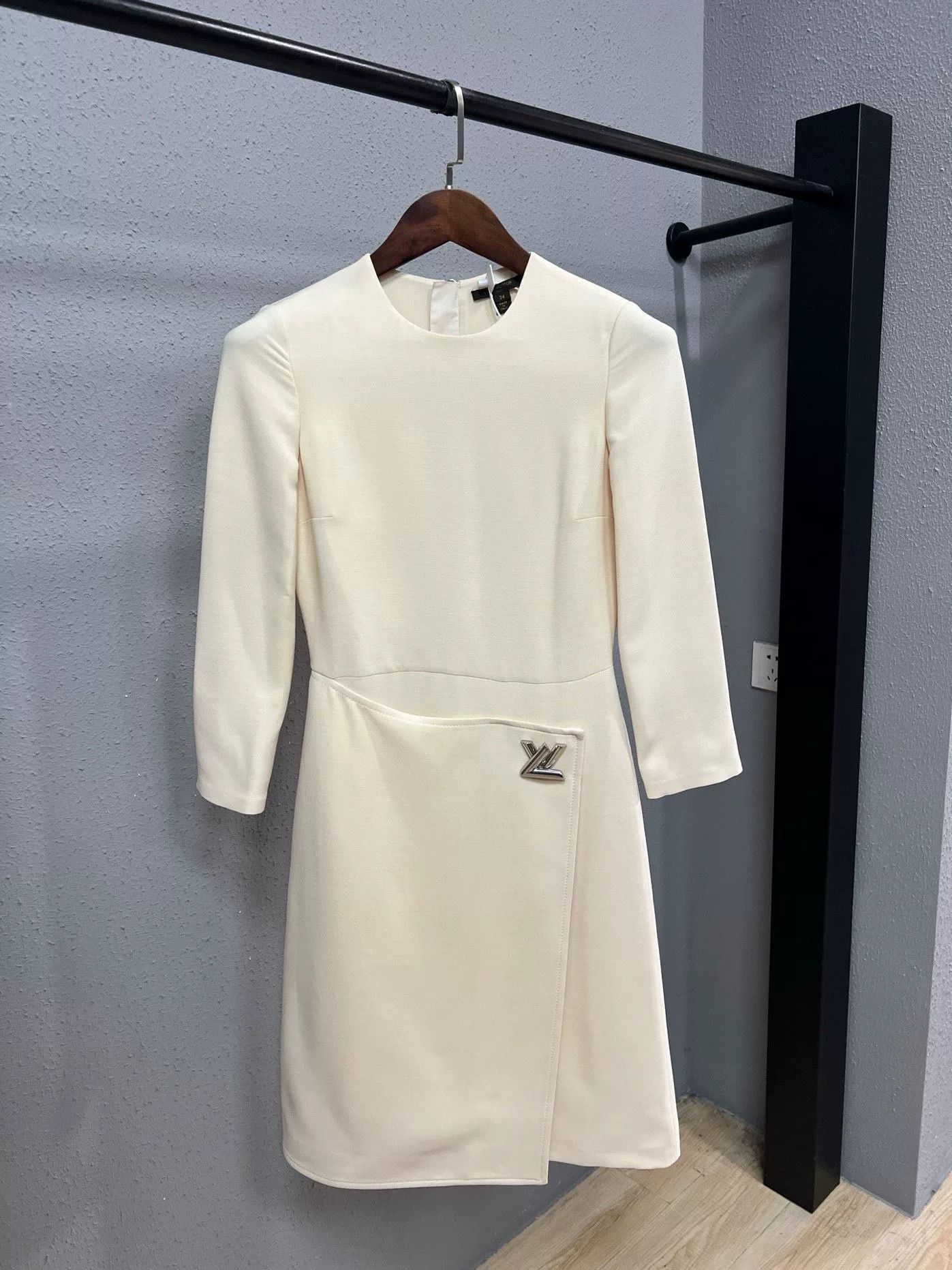Louis Vuitton Louis Vuitton Runway Dress Size XXS / US 00 / IT 34 - 1 Thumbnail