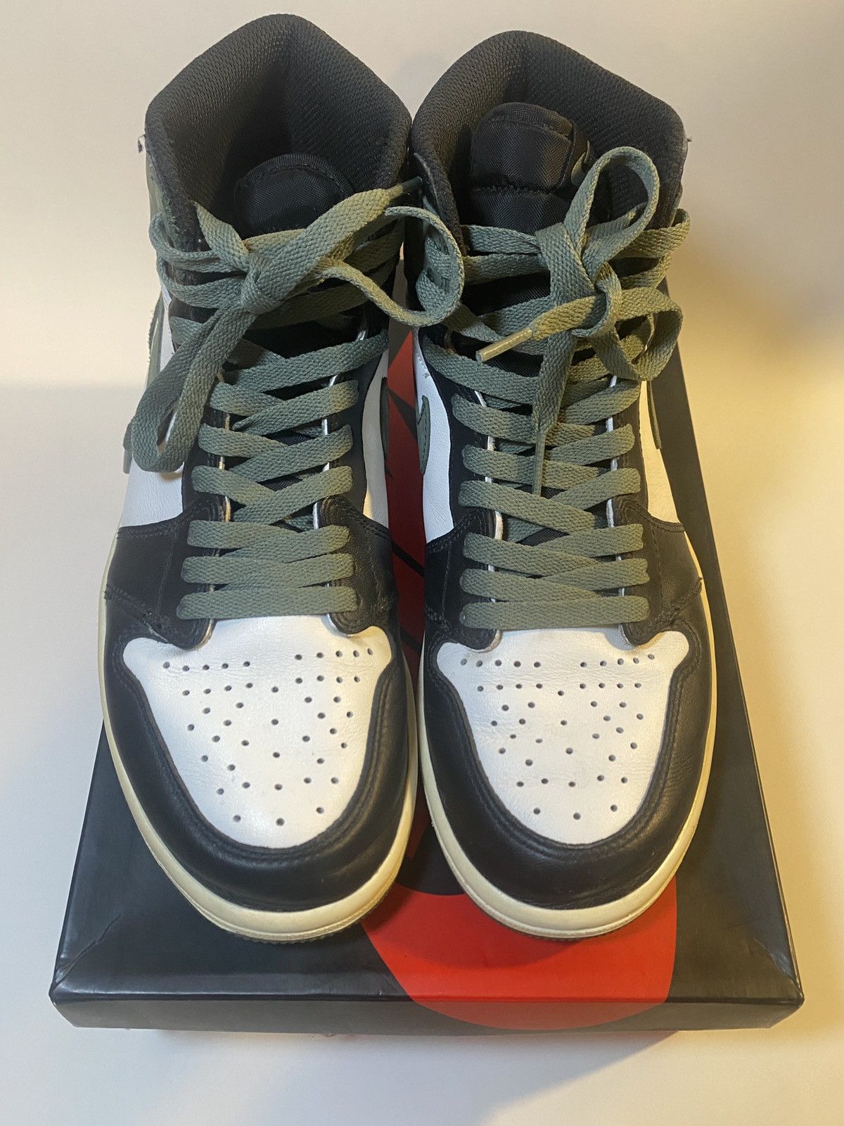 Jordan Brand × Nike Jordan 1 Retro High OG Clay Green sz 8 Size US 8 / EU 41 - 2 Thumbnail