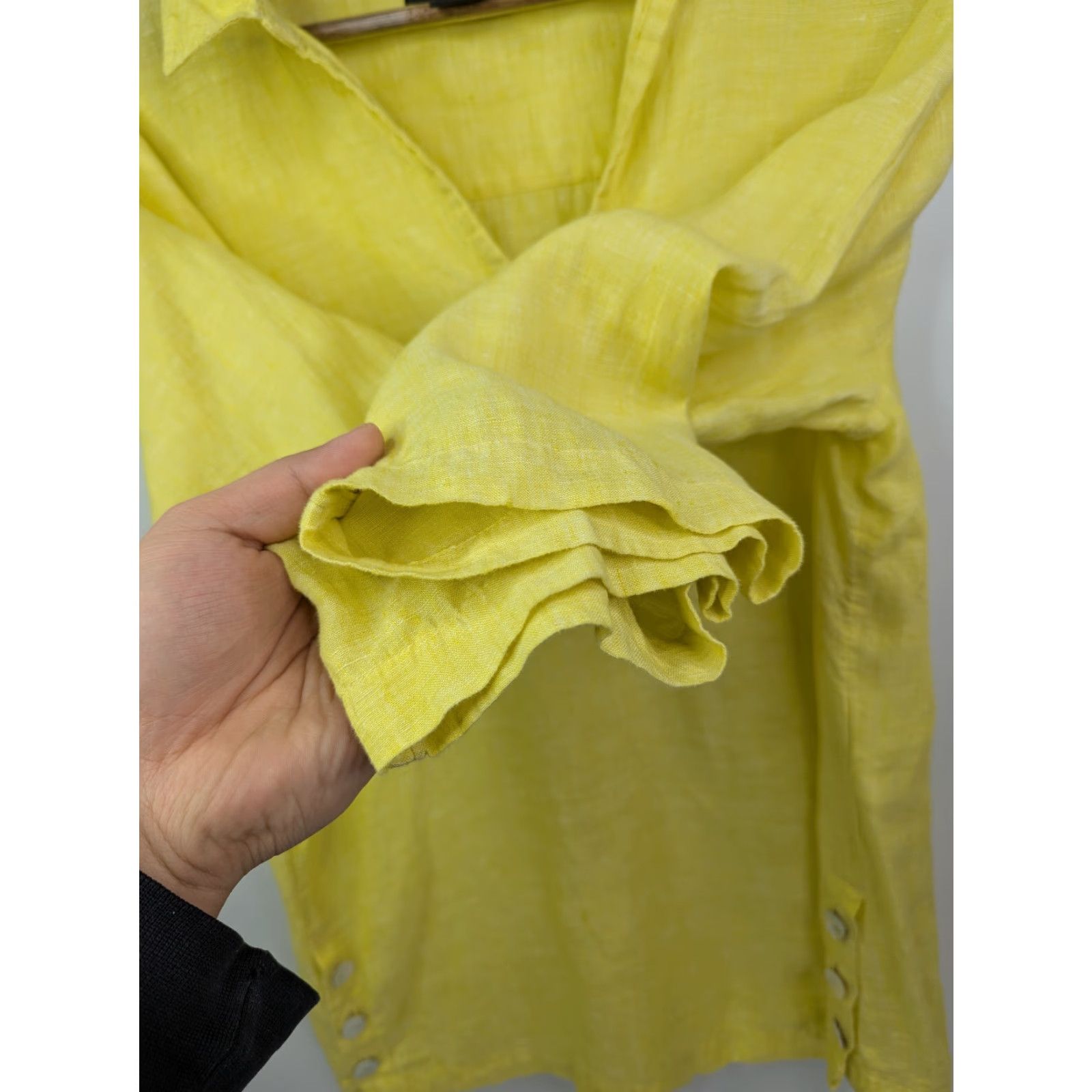 Vintage Tahari Blouse Shirt Womens Large 100% Linen Yellow V-Neck Collared Pullover 3/4 Sleeve Size L / US 10 / IT 46 - 2 Thumbnail