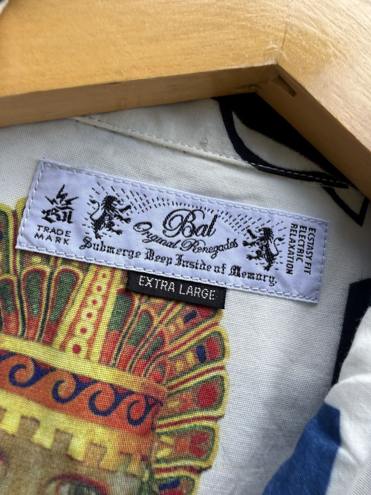 BAL Bal shirt rayon full print Size US XL / EU 56 / 4 - 4 Thumbnail