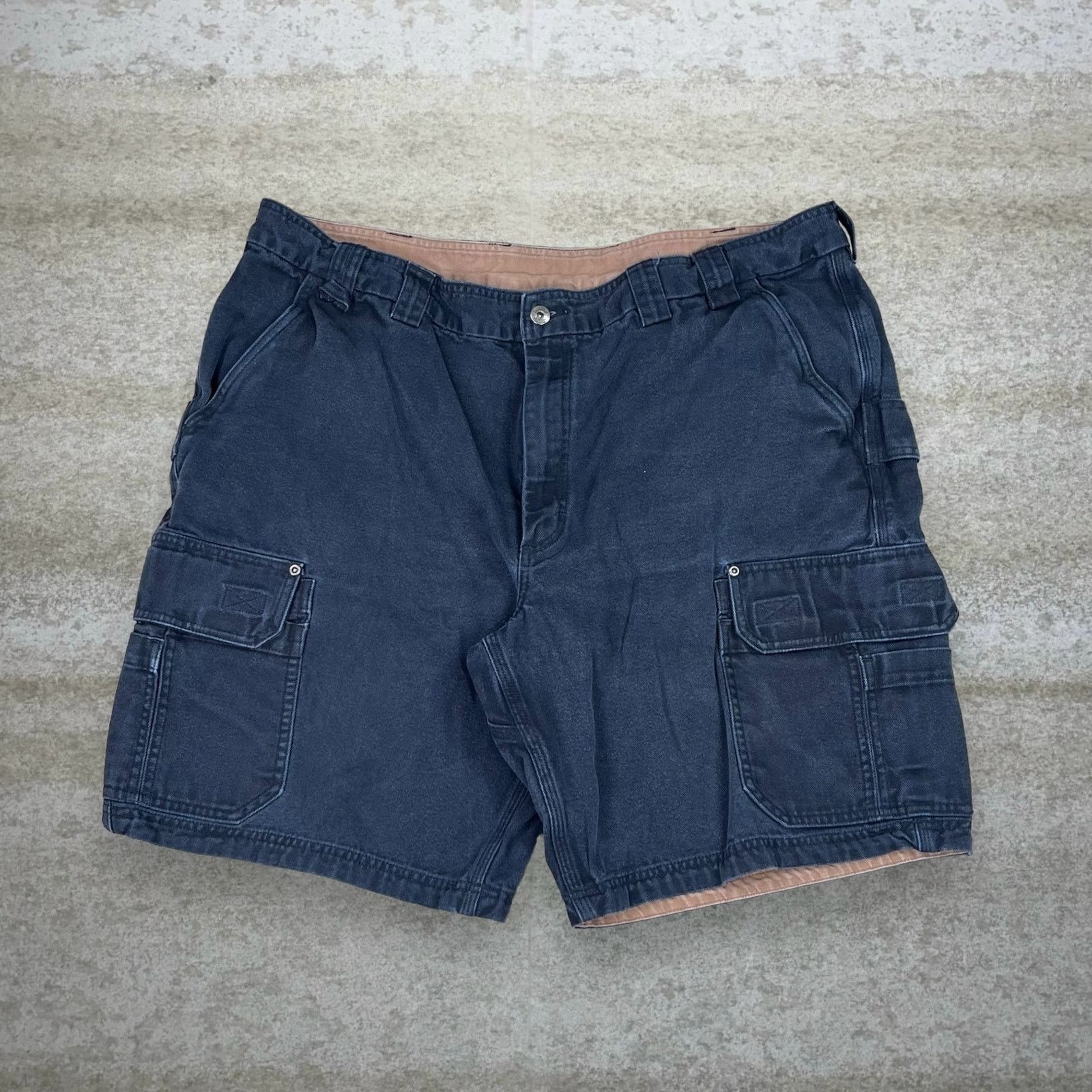 Vintage Vintage Y2K Duluth Trading Cargo Shorts 44x11 Black Canvas Size US 44 / EU 60 - 2 Thumbnail