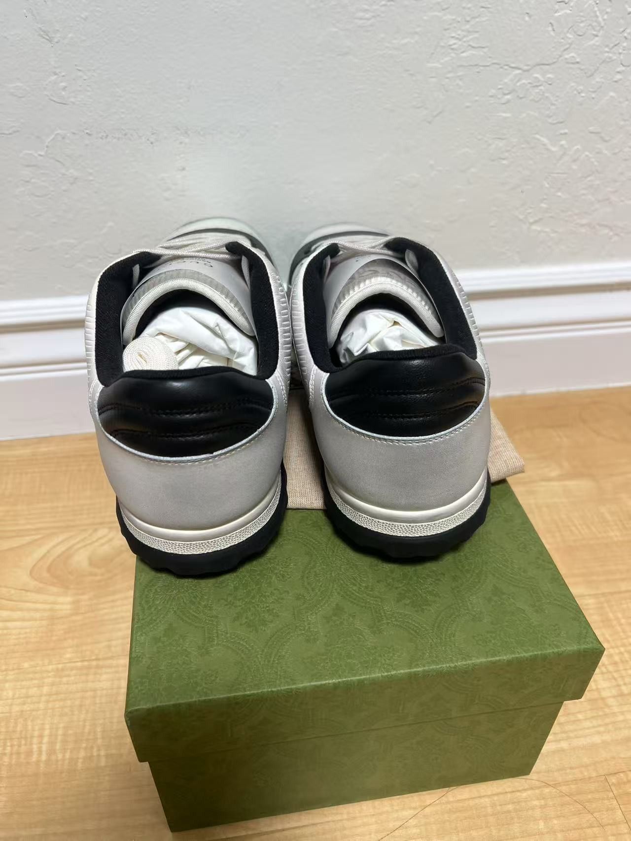 Gucci Gucci MAC80 Sneaker 'Off White Black' Size US 12 / EU 45 - 5 Thumbnail